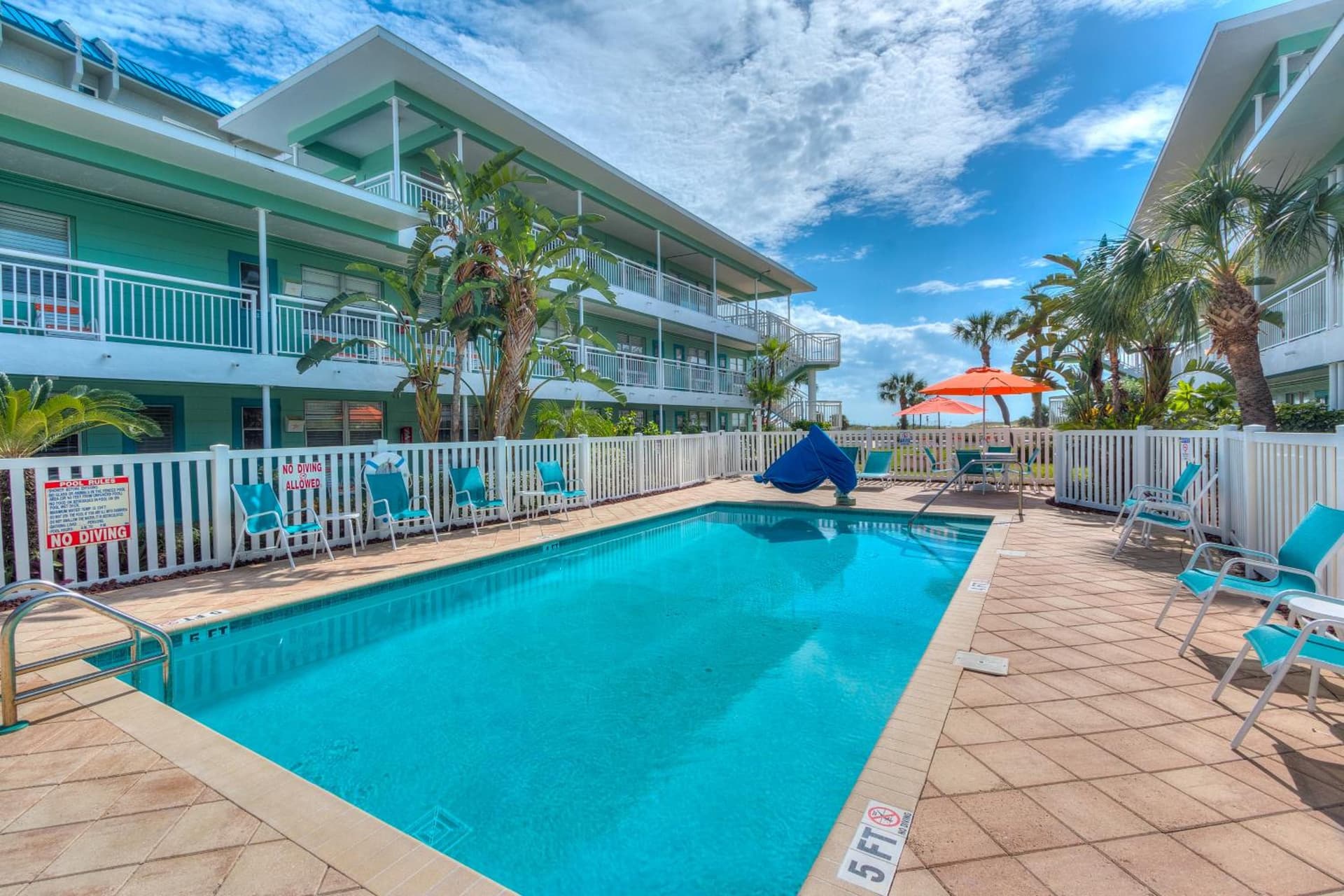 Tropic Terrace Suite #45 - Beachfront Resort interior in St Pete Beach — gallery photo 2