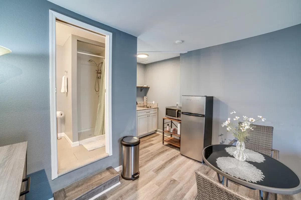 Spacious Studio with Private Entry property views in Moreno Valley, CA — gallery photo 3