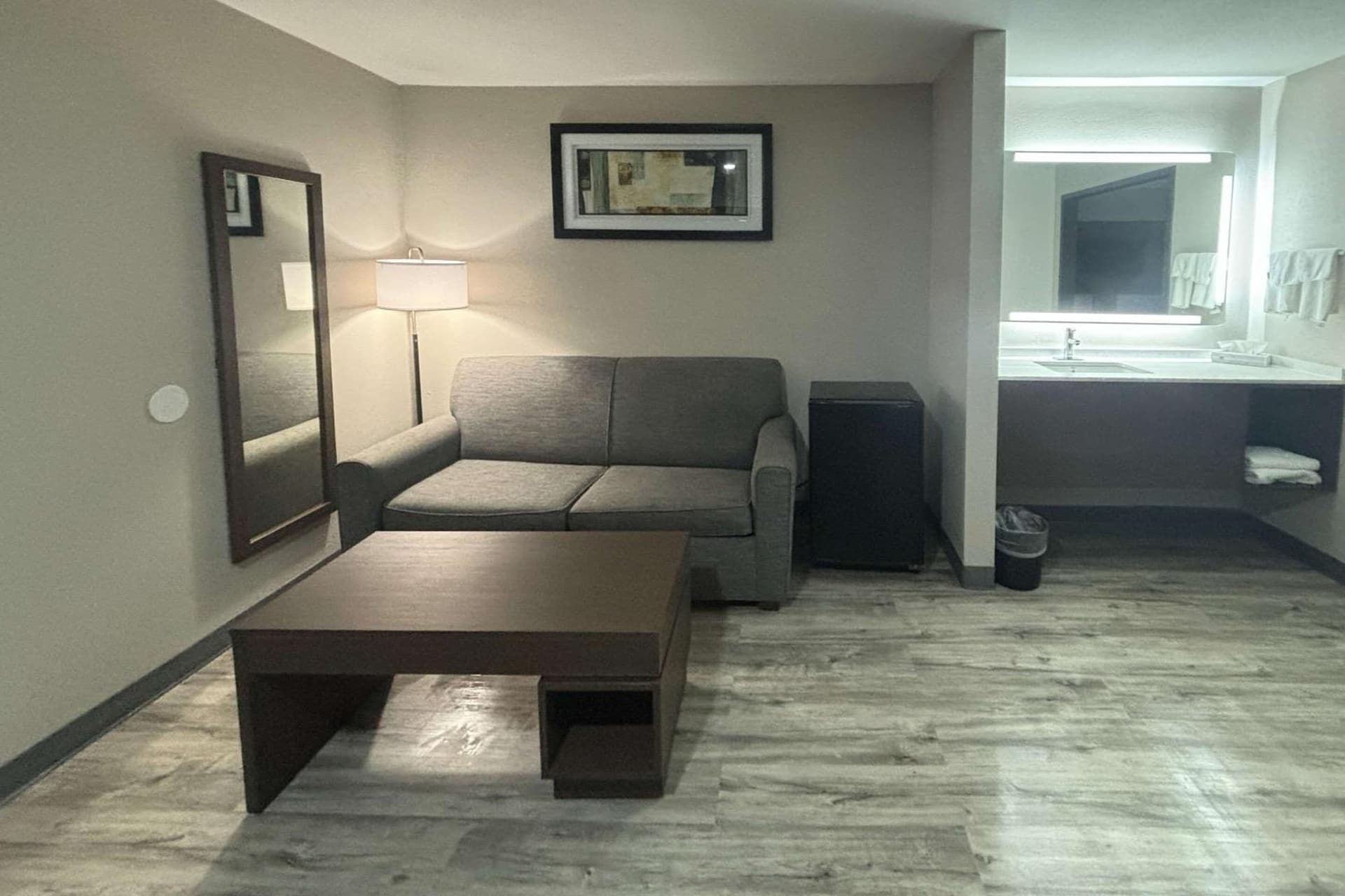 Quality Inn & Suites at Airport Blvd I-65 gallery photo in Mobile, AL — image 50