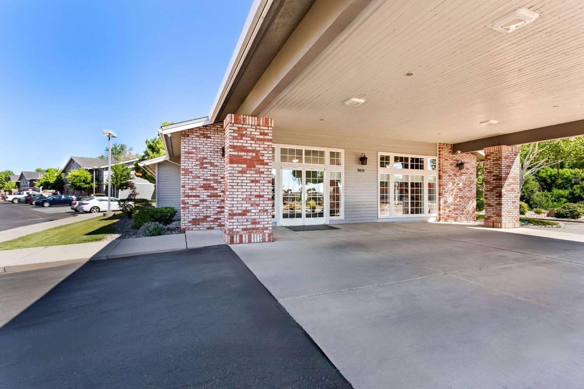 Comfort Inn & Suites Susanville interior in Susanville, CA — gallery photo 2