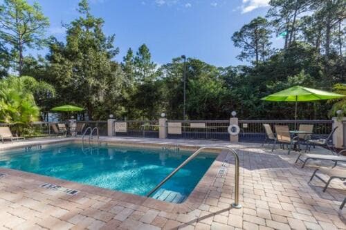 Spark by Hilton Tampa Brandon interior in Tampa, FL — gallery photo 2