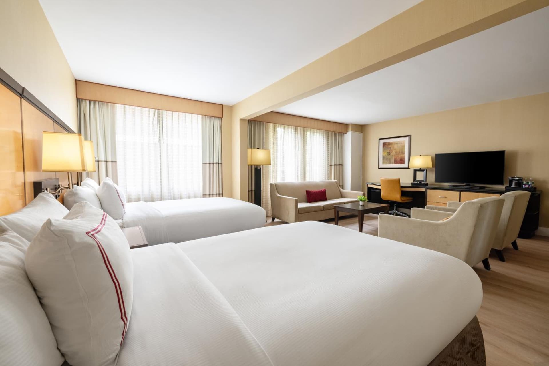 Sleepy Hollow Hotel interior in Tarrytown, NY — gallery photo 2