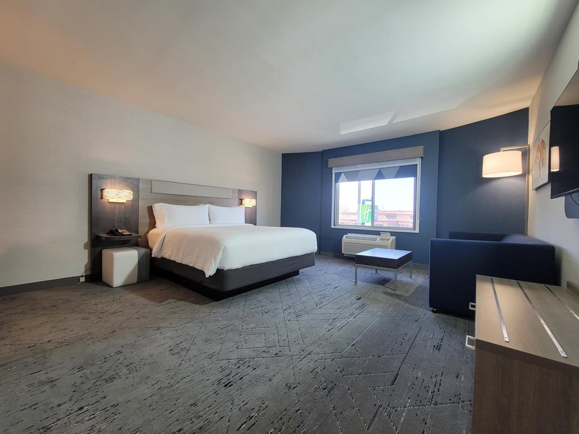 Holiday Inn Express San Diego South - Chula Vista by IHG gallery photo in Chula Vista, CA — image 66