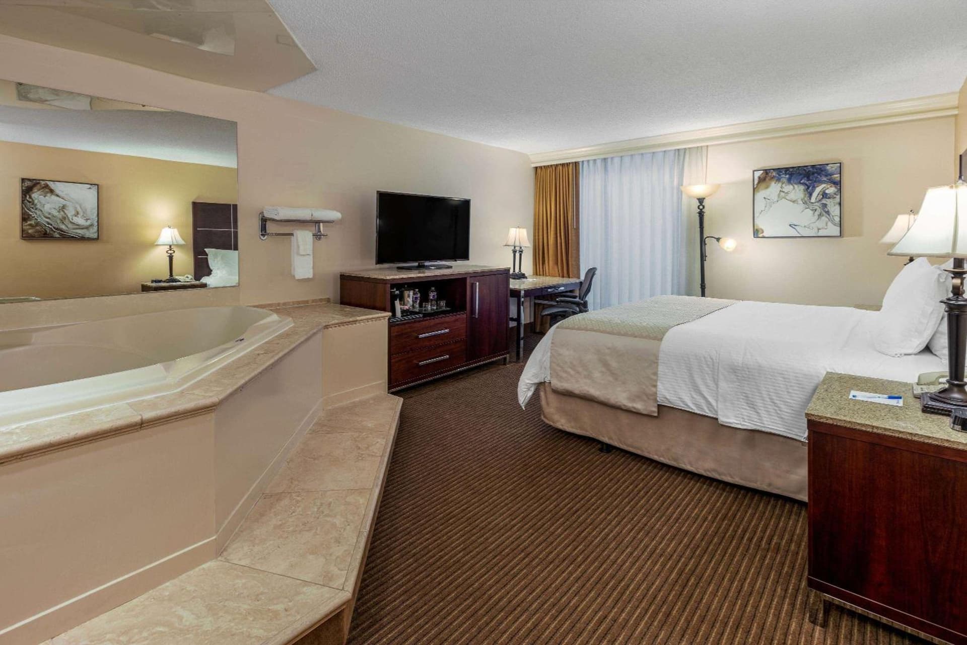 Wyndham Riverfront Hotel gallery photo in Little Rock, AR — image 44