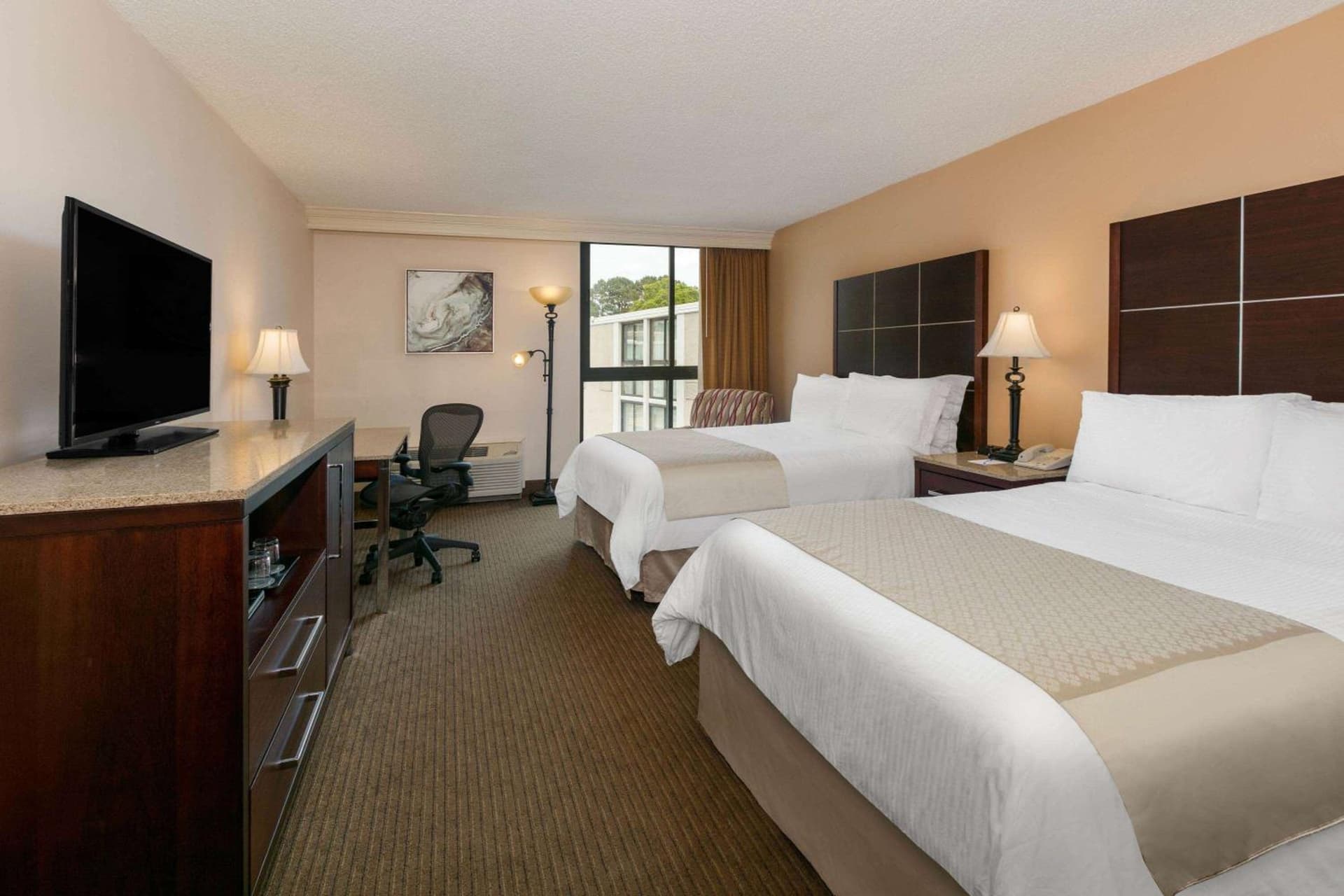 Wyndham Riverfront Hotel gallery photo in Little Rock, AR — image 94