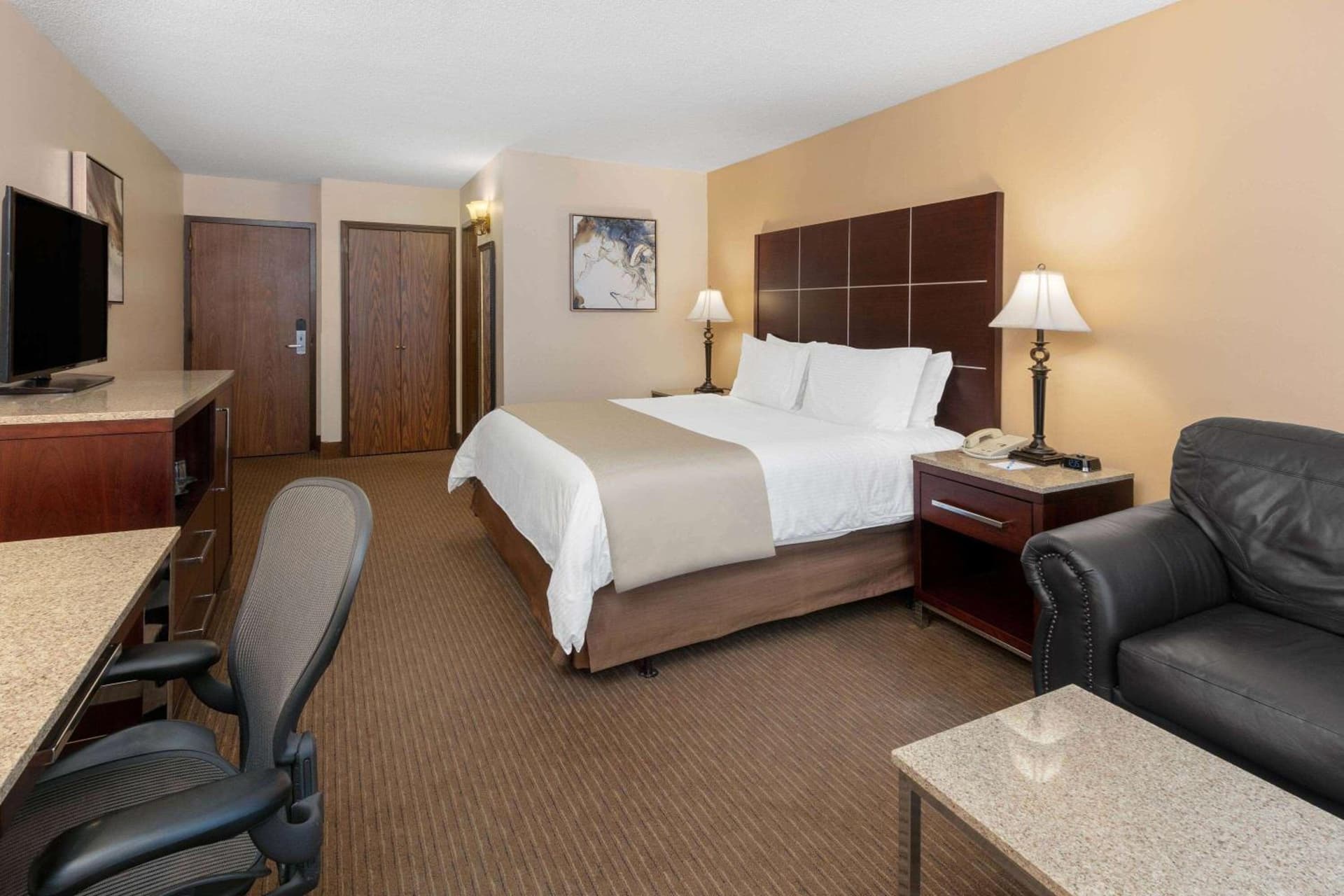 Wyndham Riverfront Hotel gallery photo in Little Rock, AR — image 61