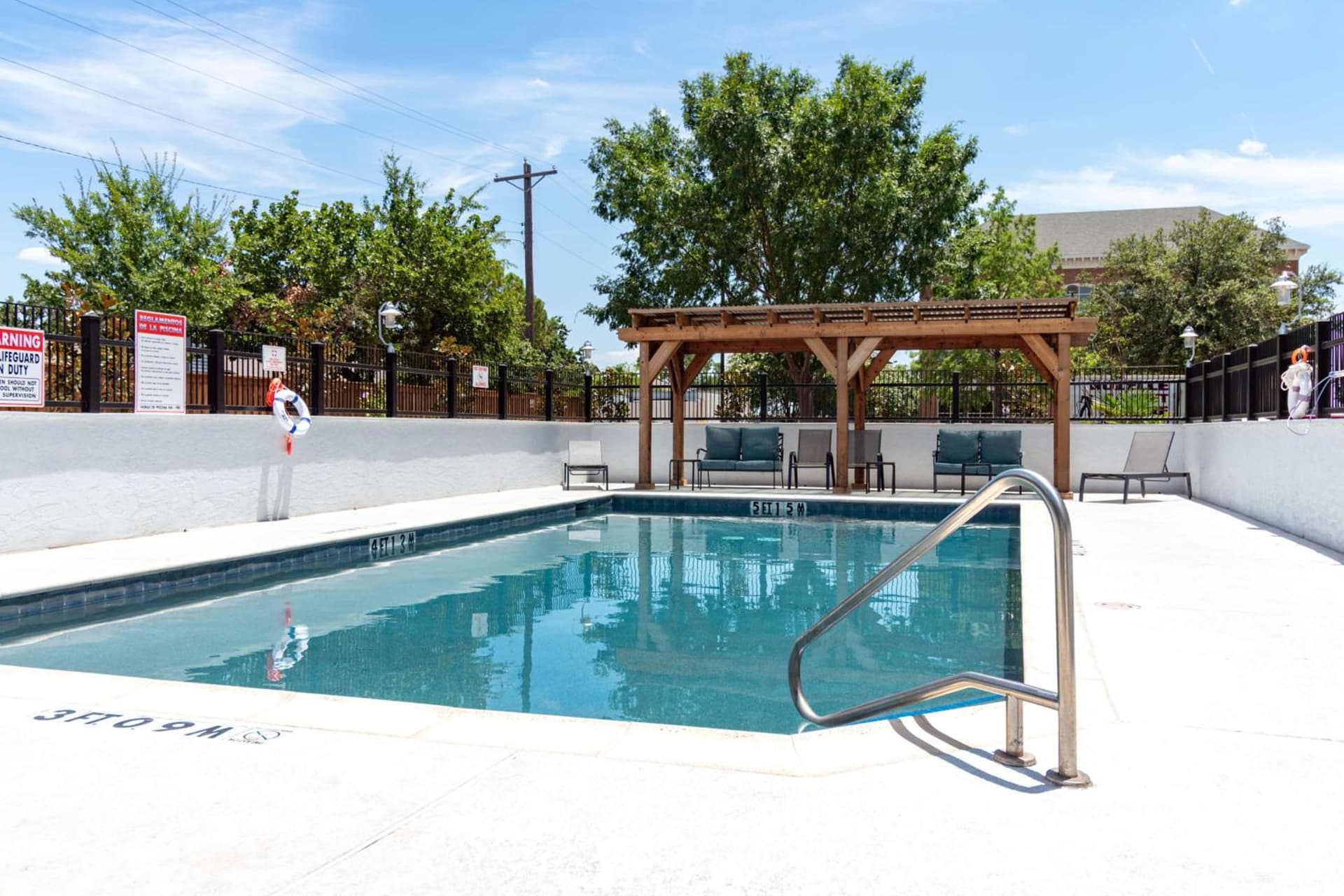 Hampton Inn & Suites Denton gallery photo in Denton, TX — image 38
