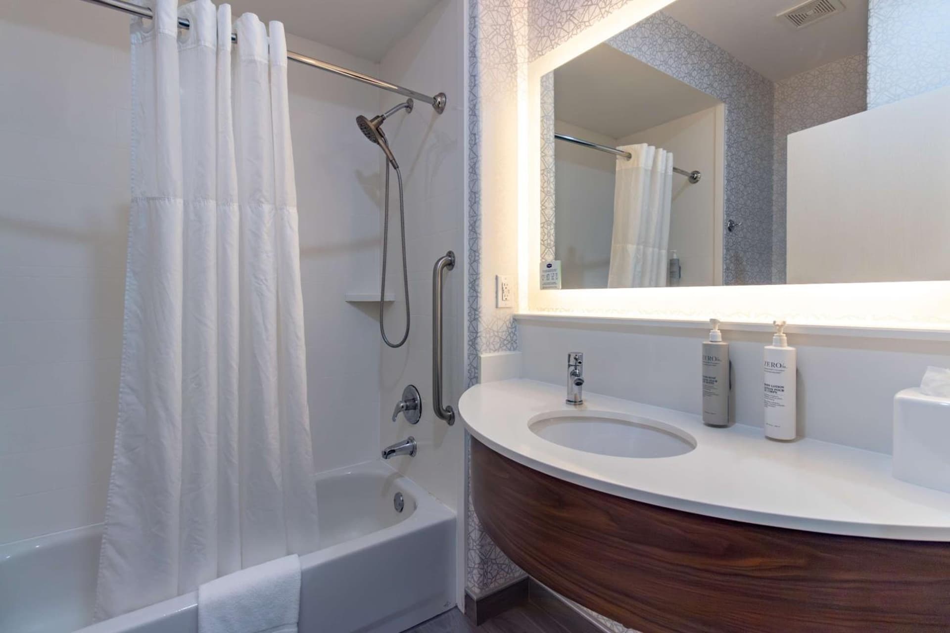 Hampton Inn & Suites Denton gallery photo in Denton, TX — image 31