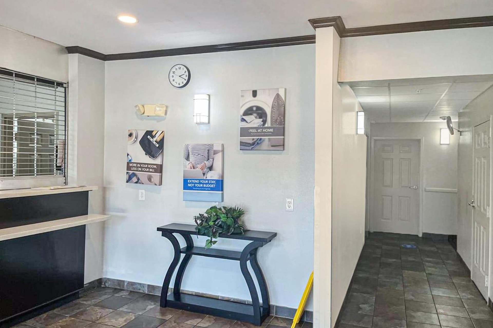 OYO Townhouse Beaumont Medical Center Area I-10 gallery photo in Beaumont, TX — image 25
