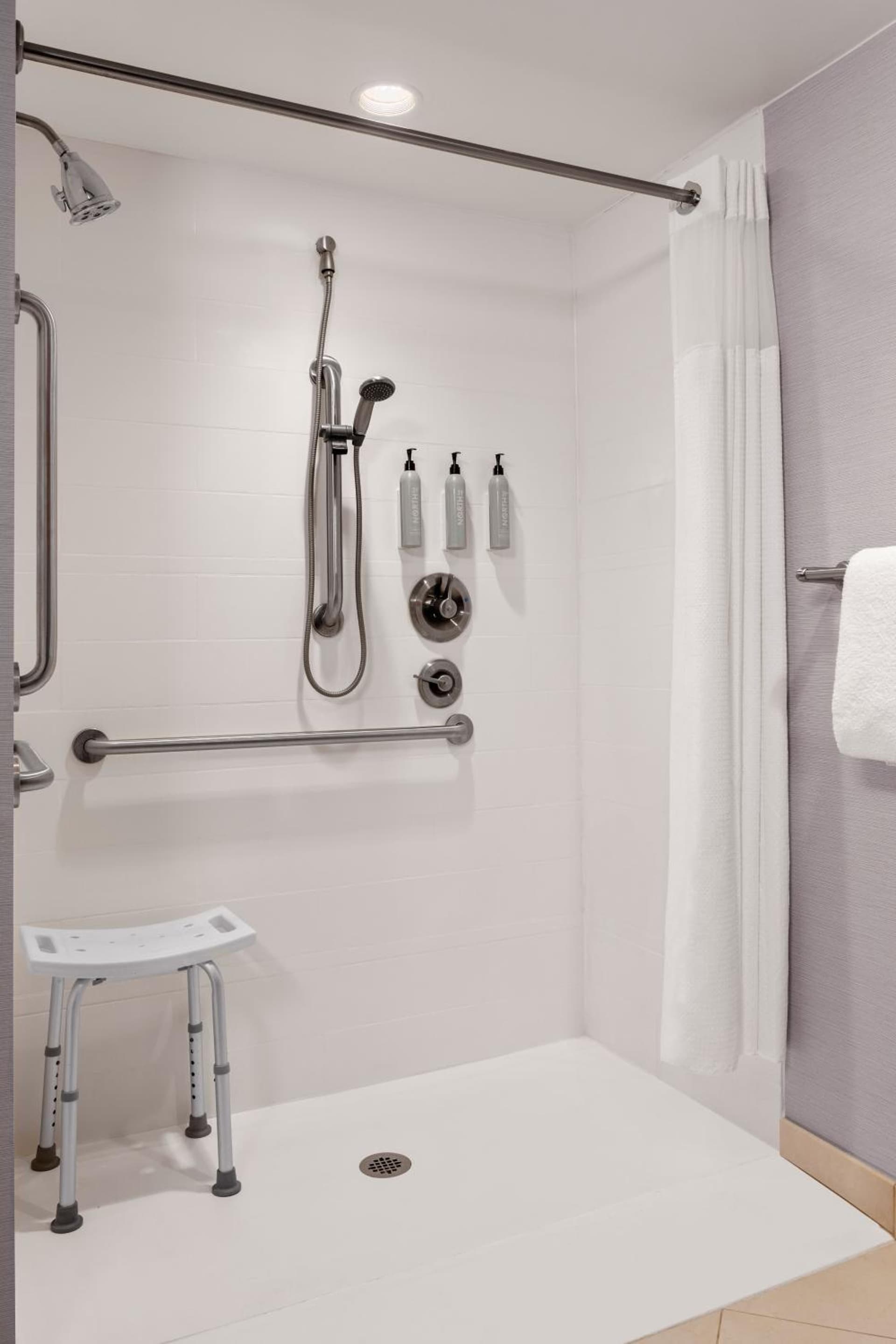 Courtyard by Marriott Evansville East gallery photo in Evansville, IN — image 28