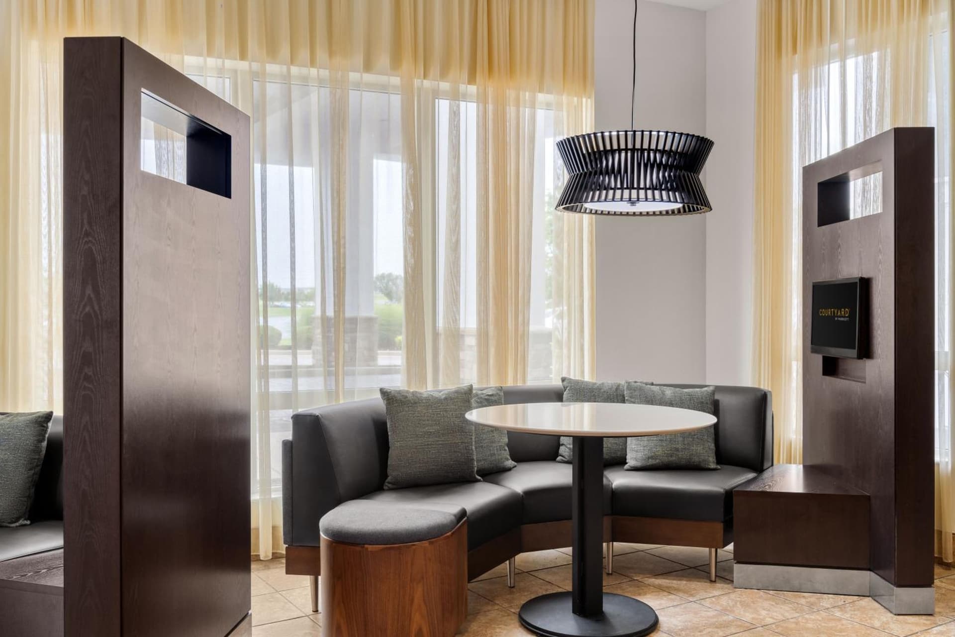 Courtyard by Marriott Evansville East gallery photo in Evansville, IN — image 51