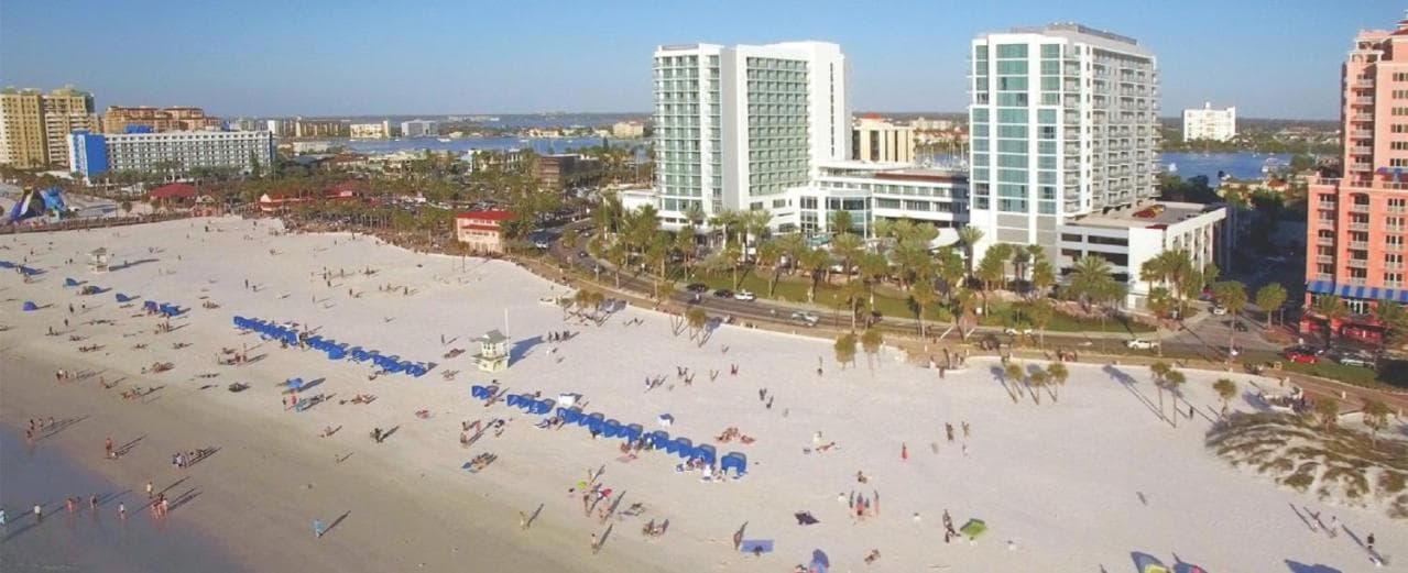 Beautiful Resort in Clearwater Beach - 1BD featured exterior or lobby in Clearwater Beach — similar hotel