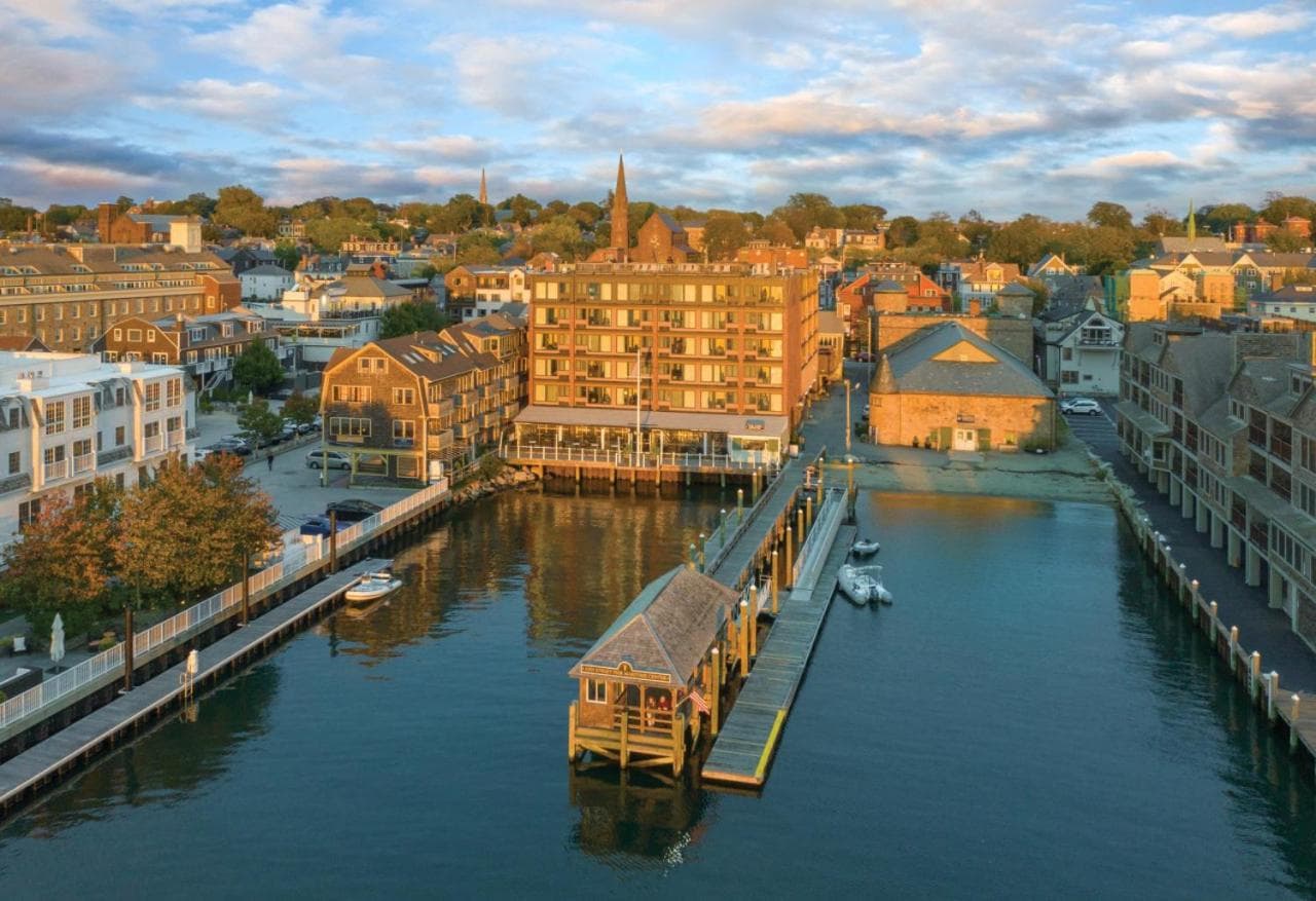 Beautiful Resort in Inn on the Harbor 1BD near The Cliff Walk featured exterior or lobby in Newport, RI — similar hotel