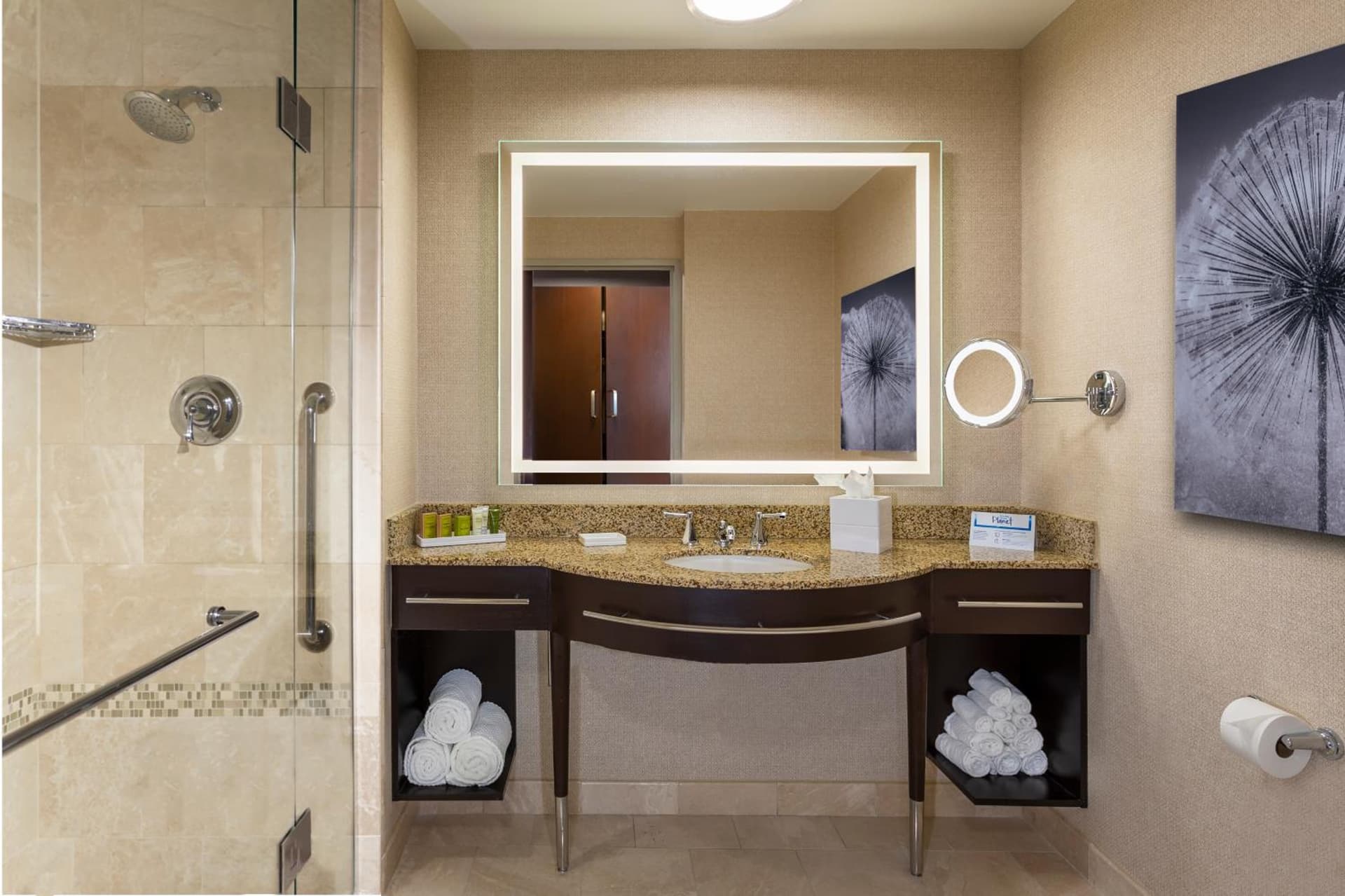Hilton Americas - Houston gallery photo in Houston, TX — image 9