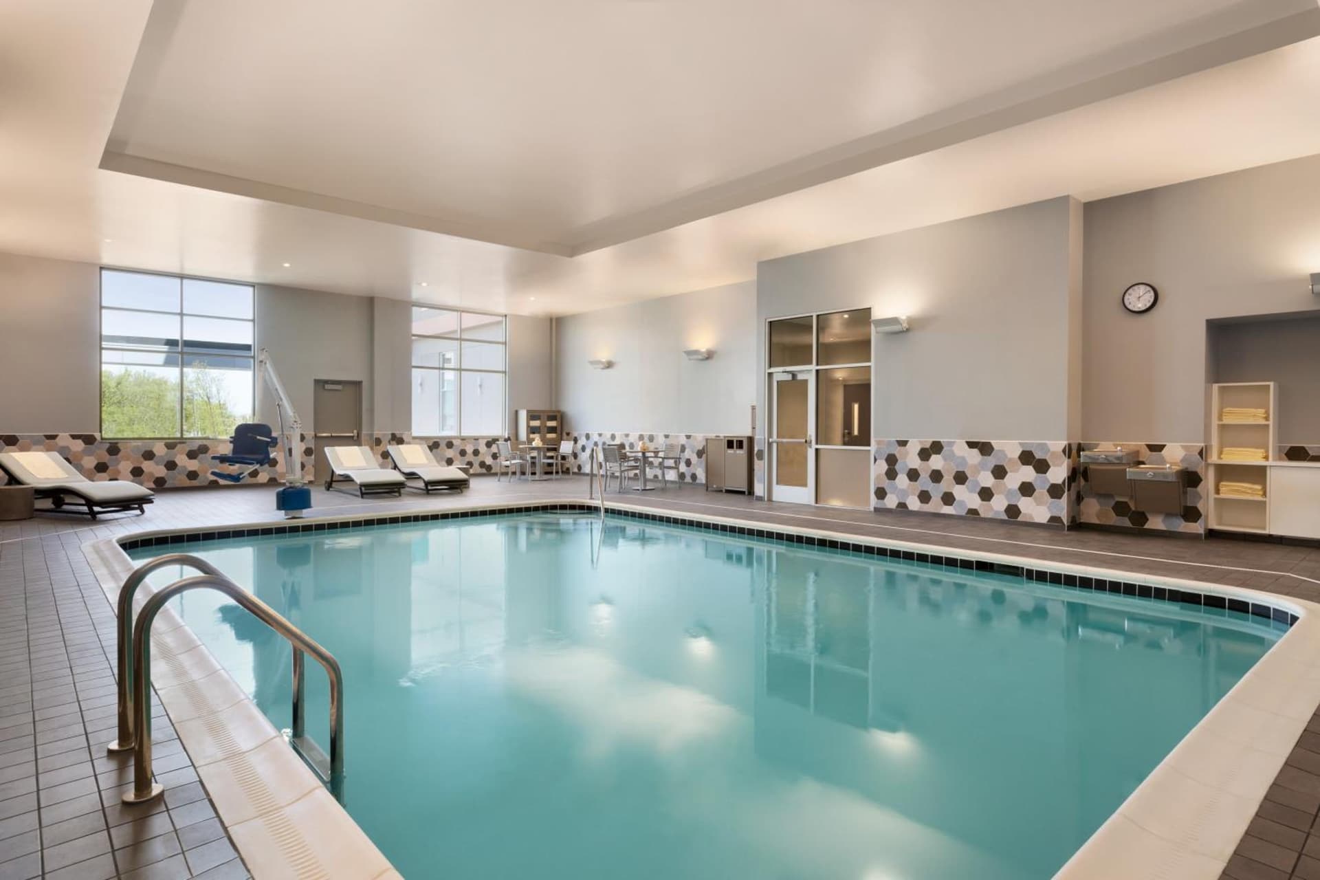 Hyatt Place Niagara Falls interior in Niagara Falls, NY — gallery photo 2