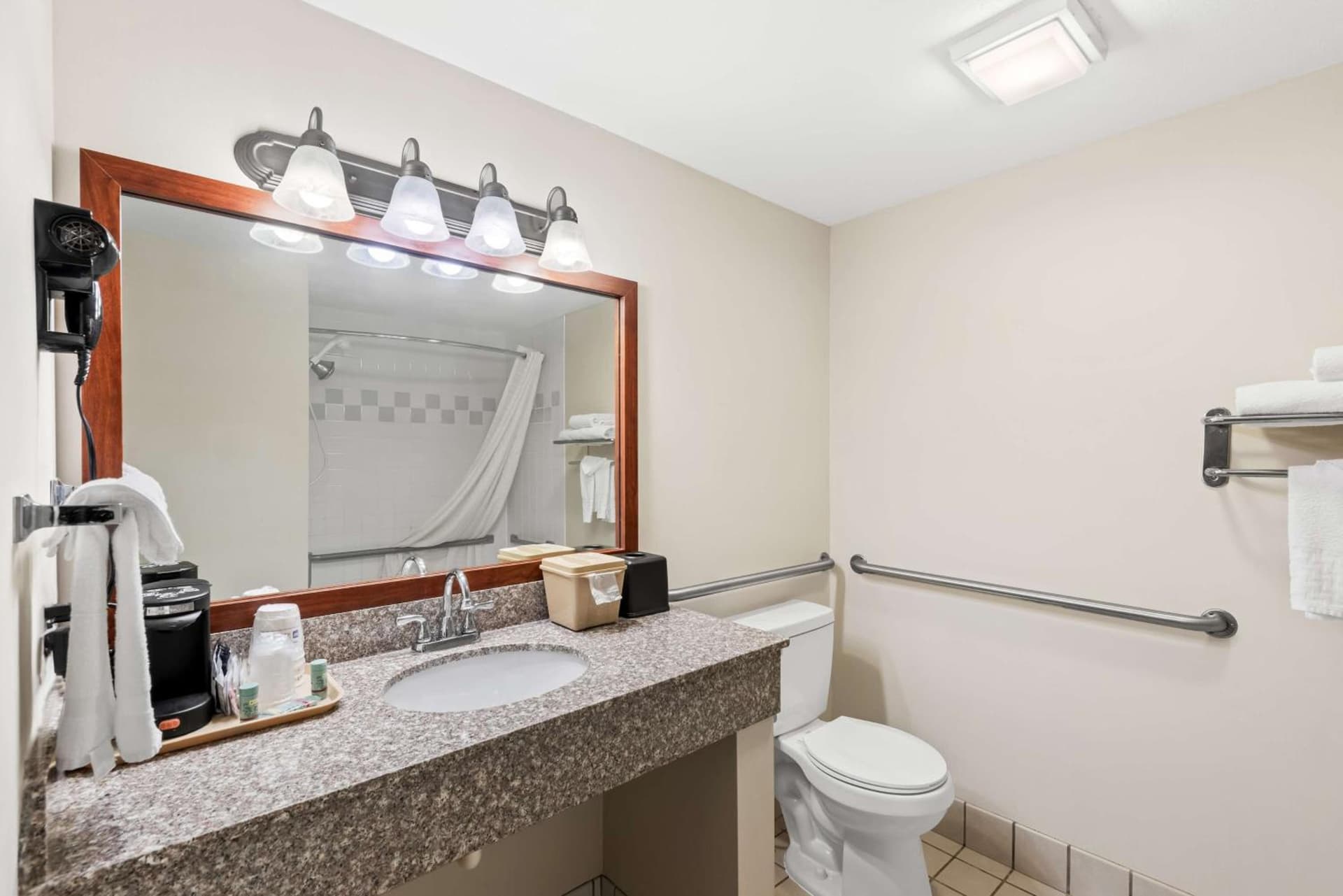 Best Western Airport Inn gallery photo in Moline, IL — image 4