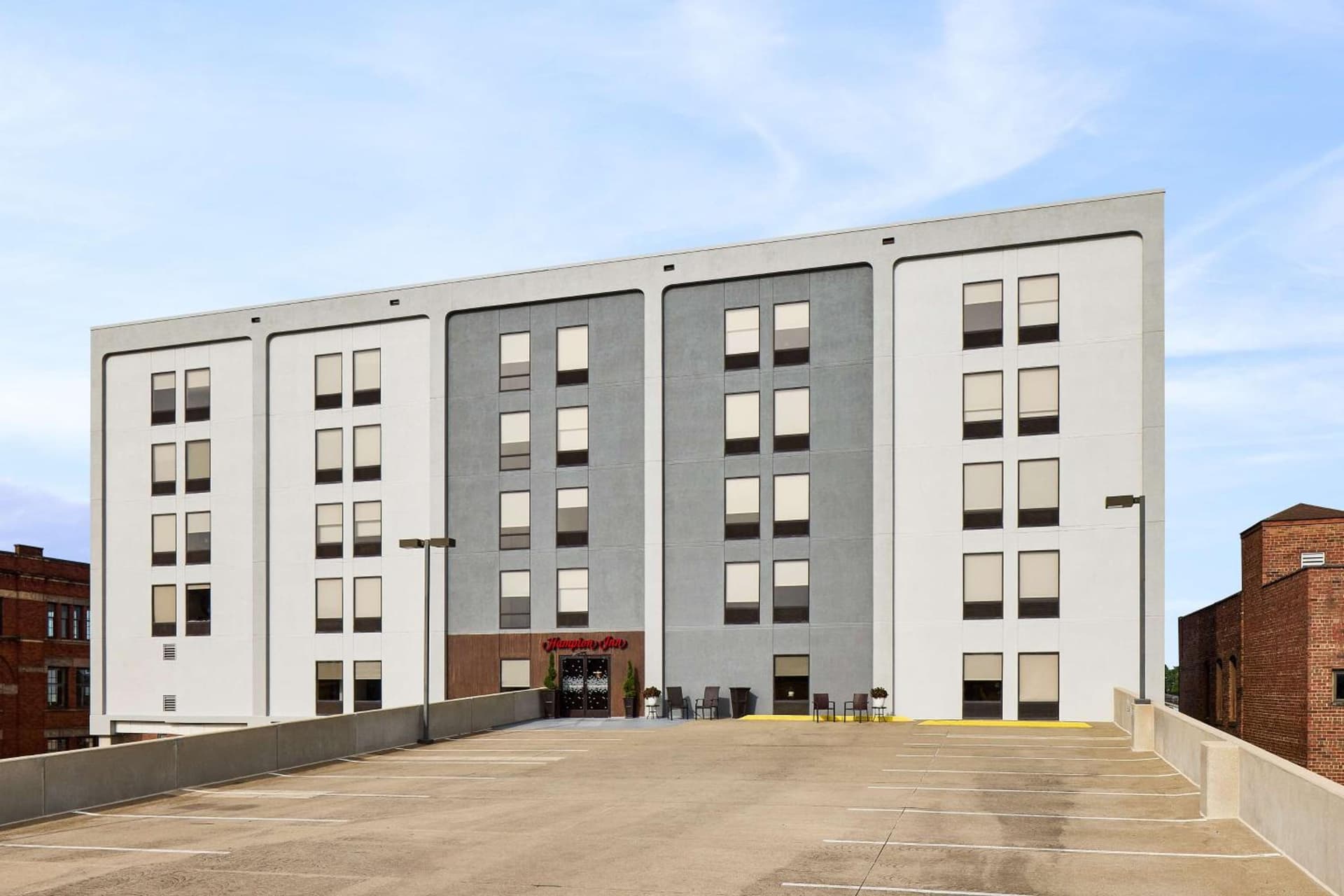 Hampton Inn Massillon gallery photo in Massillon, OH — image 4