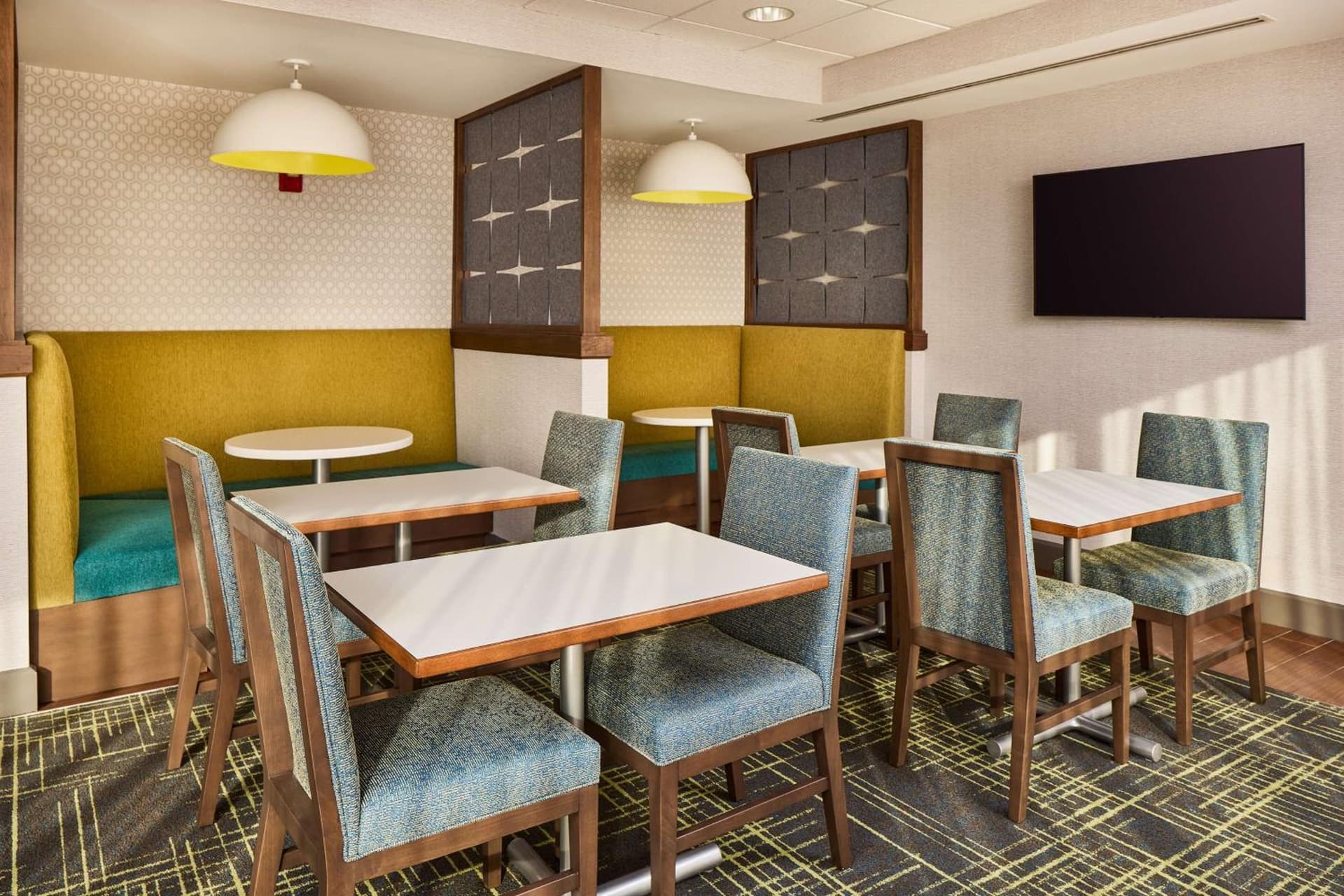 Hampton Inn Massillon gallery photo in Massillon, OH — image 21