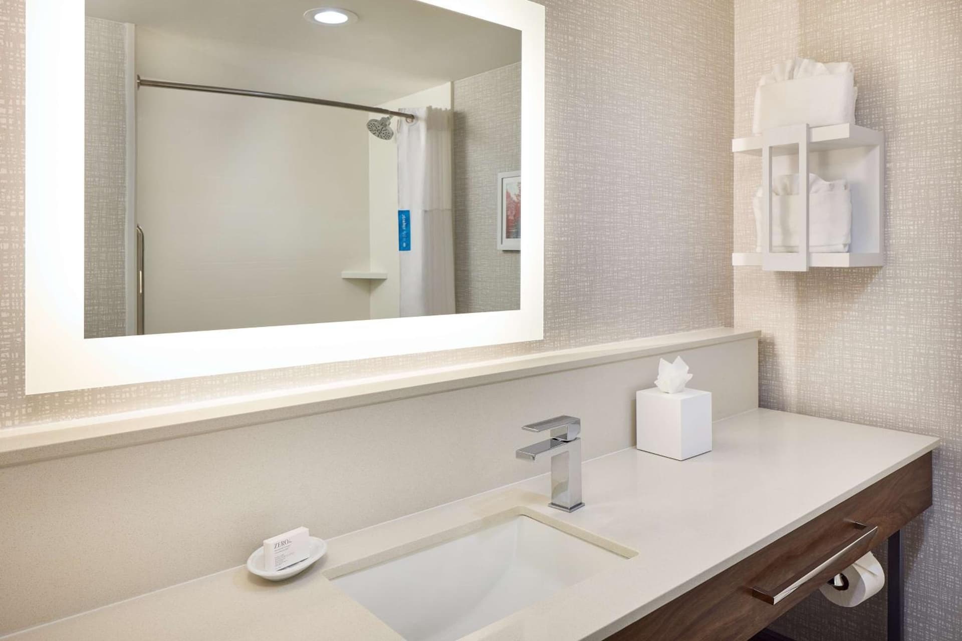 Hampton Inn Massillon gallery photo in Massillon, OH — image 23
