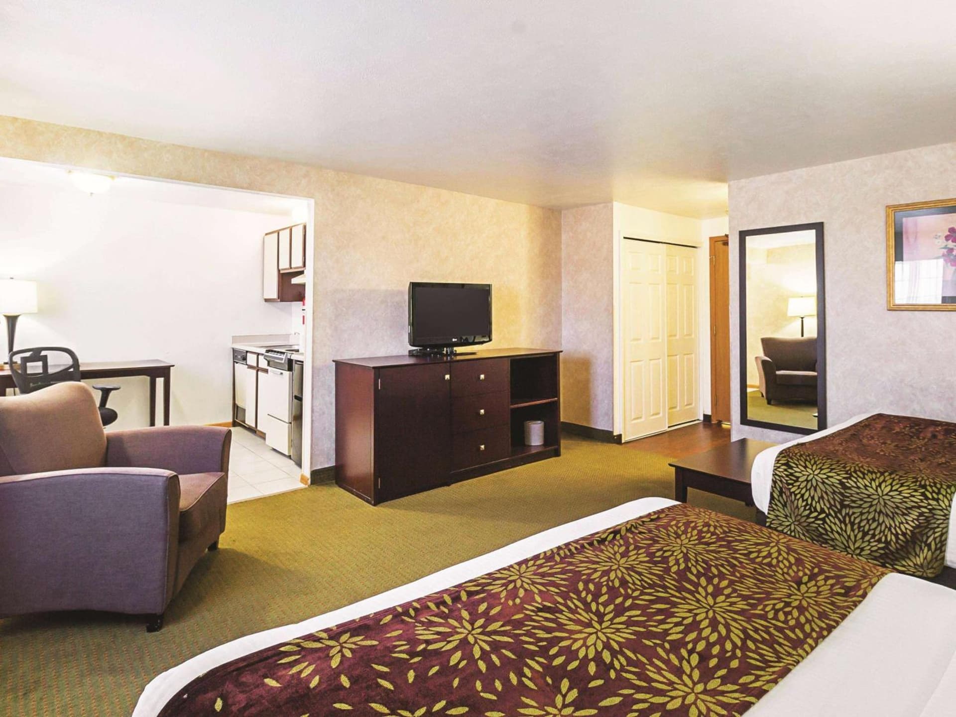 La Quinta by Wyndham Woodburn gallery photo in Woodburn, OR — image 23