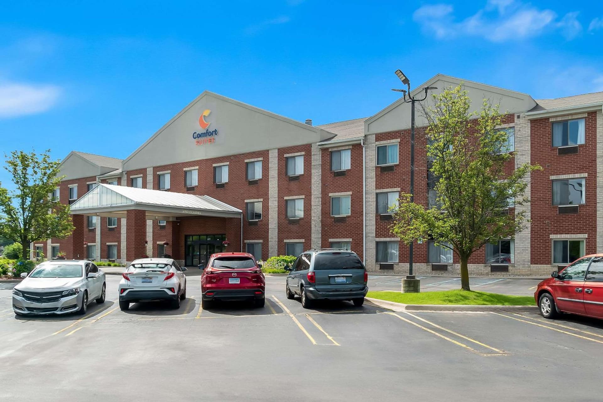 Comfort Suites Southfield-Detroit interior in Southfield, MI — gallery photo 2