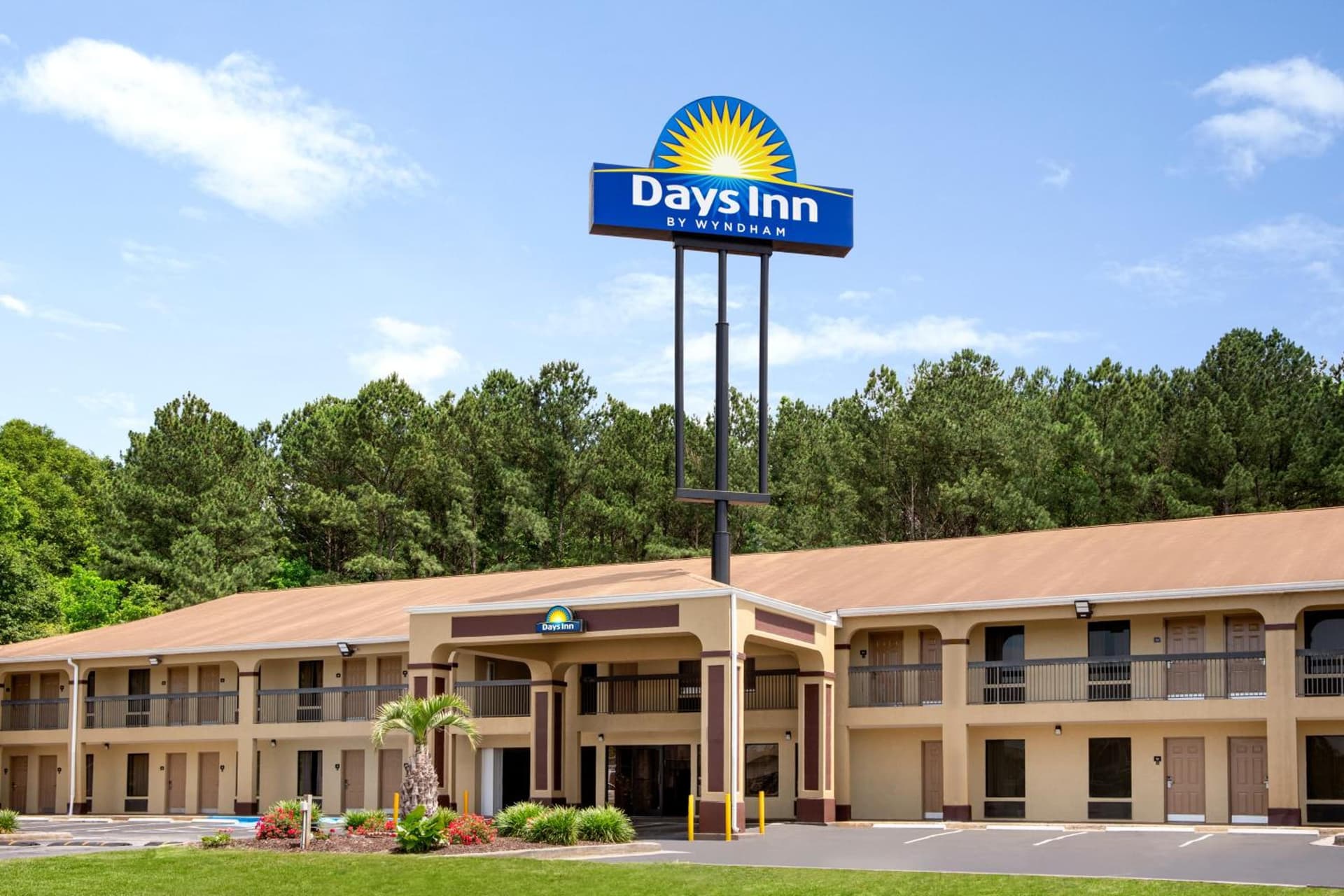 Days Inn by Wyndham Covington — hotel in Covington, Georgia