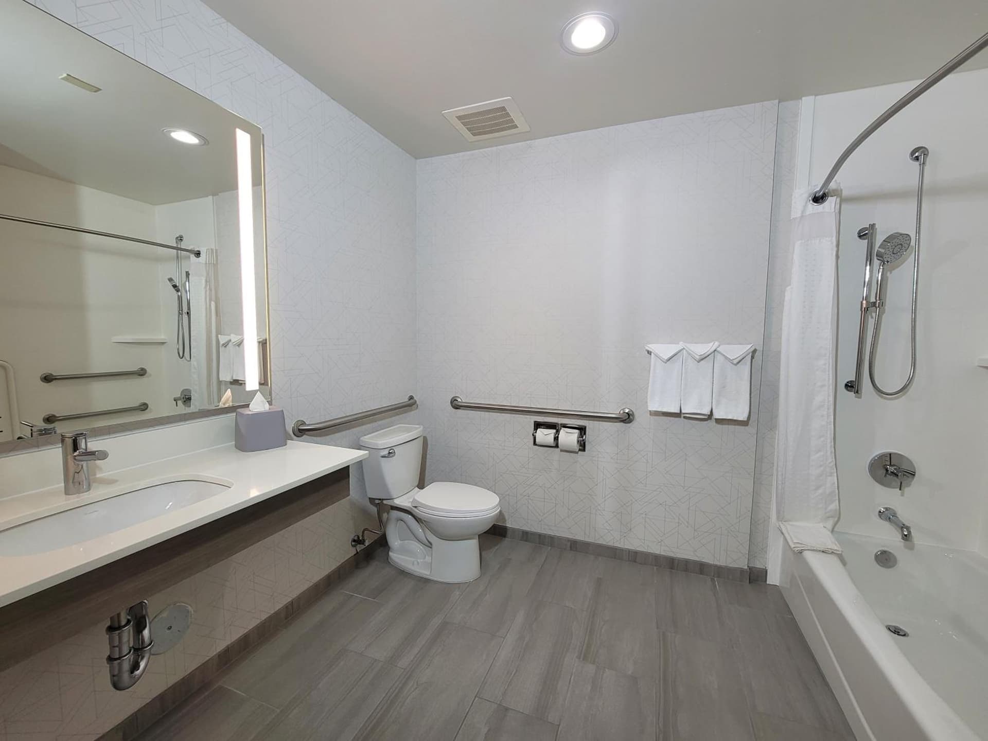 Holiday Inn Express San Diego South - Chula Vista by IHG gallery photo in Chula Vista, CA — image 38
