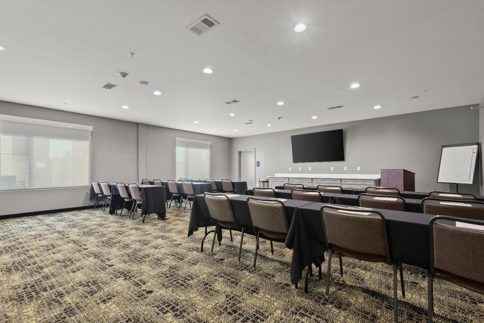 Holiday Inn Gonzales by IHG property views in Gonzales, LA — gallery photo 3