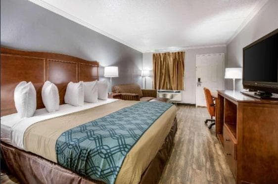 Travelodge by Wyndham Canton-Livonia Area, MI gallery photo in Canton — image 17