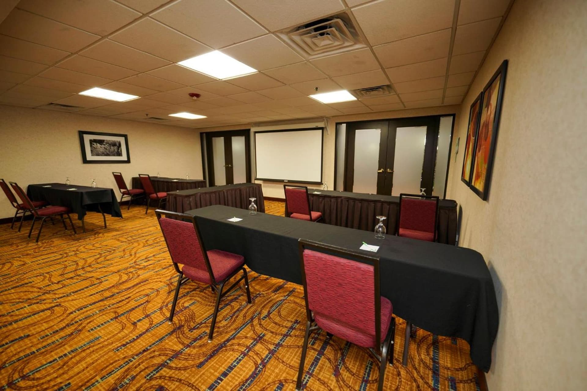 Holiday Inn & Suites Chicago-Carol Stream Wheaton by IHG gallery photo in Carol Stream, IL — image 9