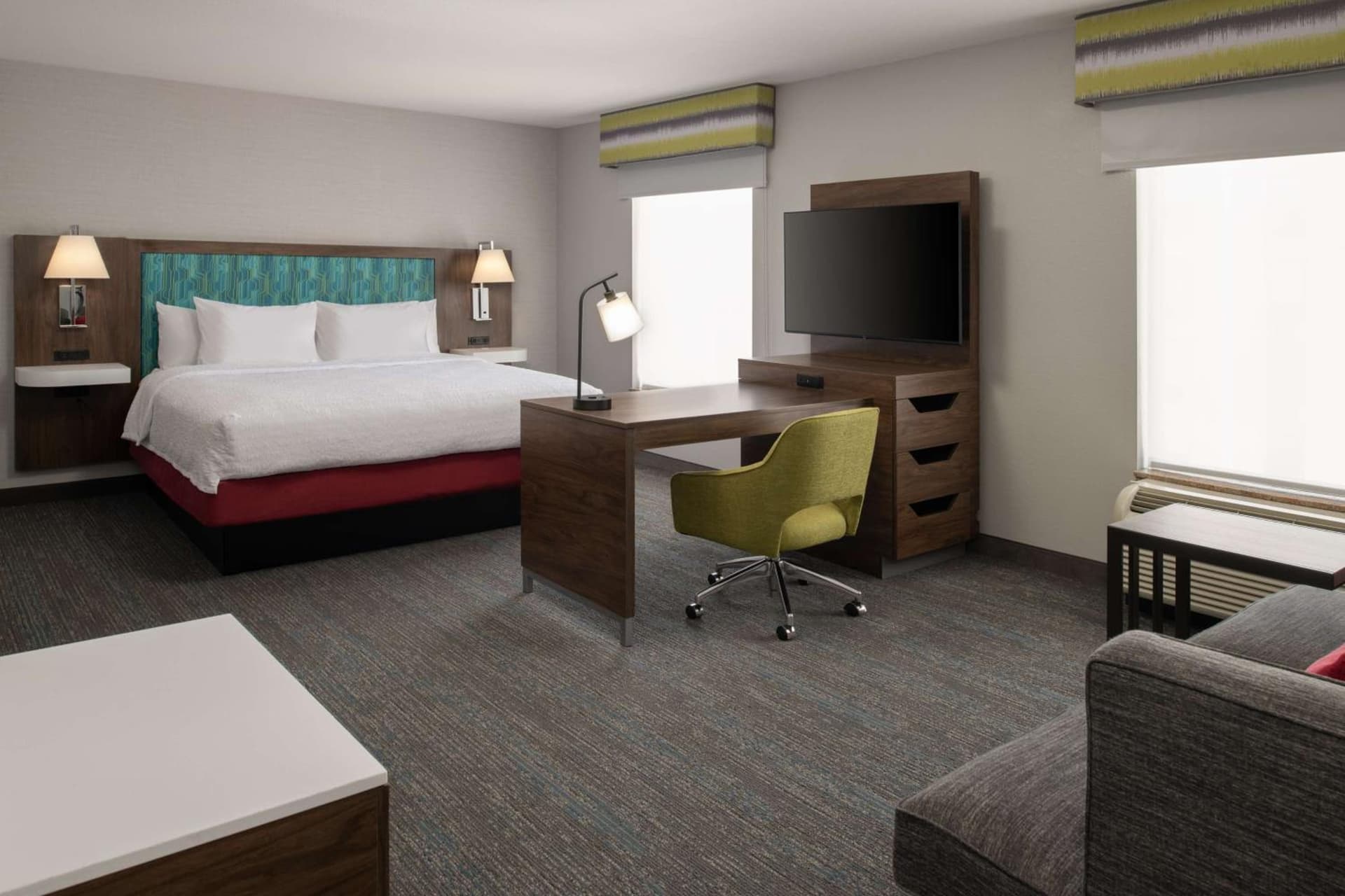 Hampton Inn and Suites Seattle - Airport / 28th Avenue interior in SeaTac, WA — gallery photo 2