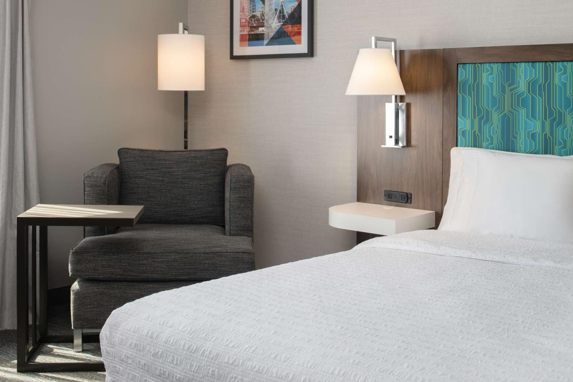 Hampton Inn and Suites Seattle - Airport / 28th Avenue gallery photo in SeaTac, WA — image 15