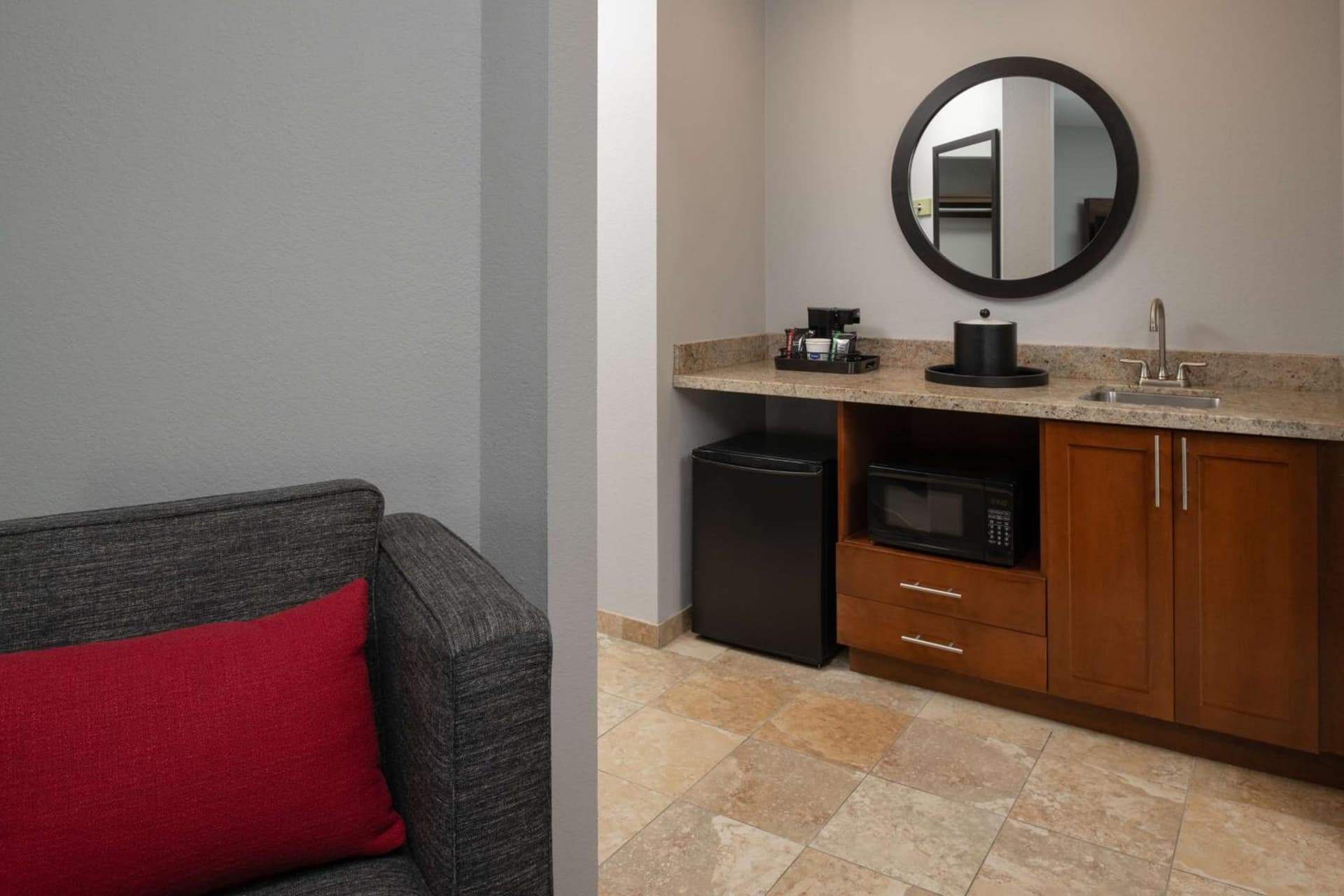 Hampton Inn and Suites Seattle - Airport / 28th Avenue property views in SeaTac, WA — gallery photo 3