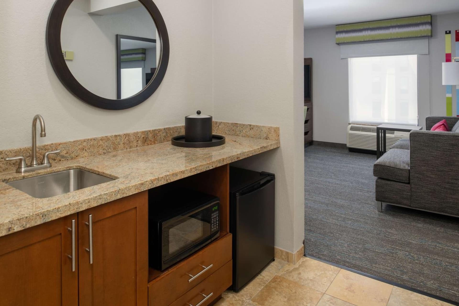 Hampton Inn and Suites Seattle - Airport / 28th Avenue gallery photo in SeaTac, WA — image 16