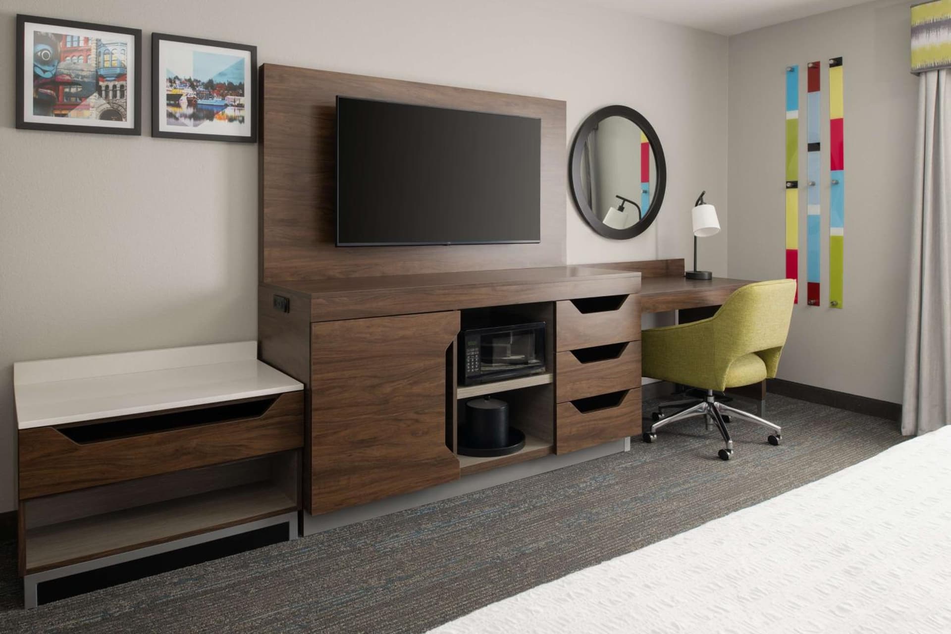 Hampton Inn and Suites Seattle - Airport / 28th Avenue gallery photo in SeaTac, WA — image 9