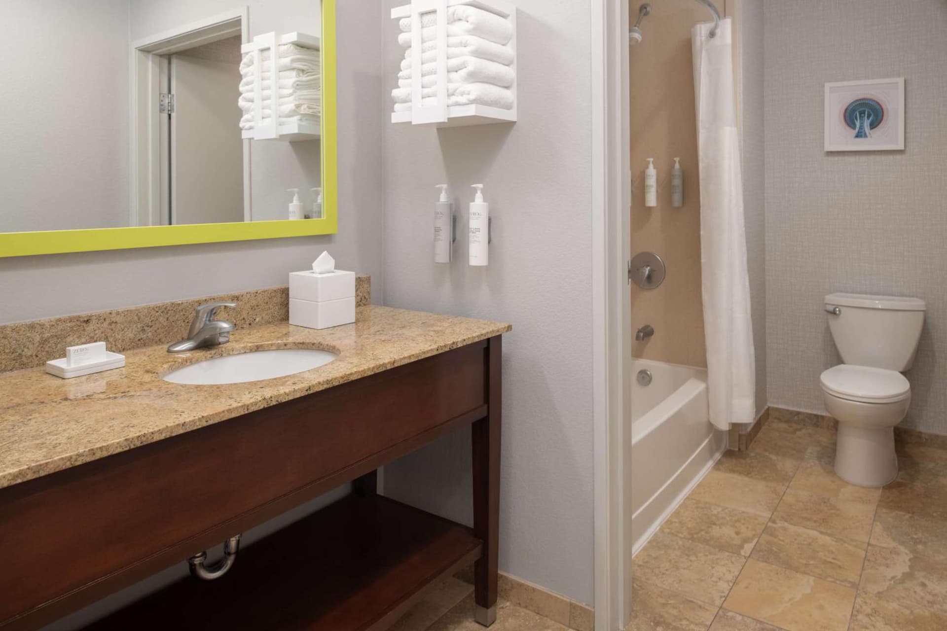 Hampton Inn and Suites Seattle - Airport / 28th Avenue gallery photo in SeaTac, WA — image 13