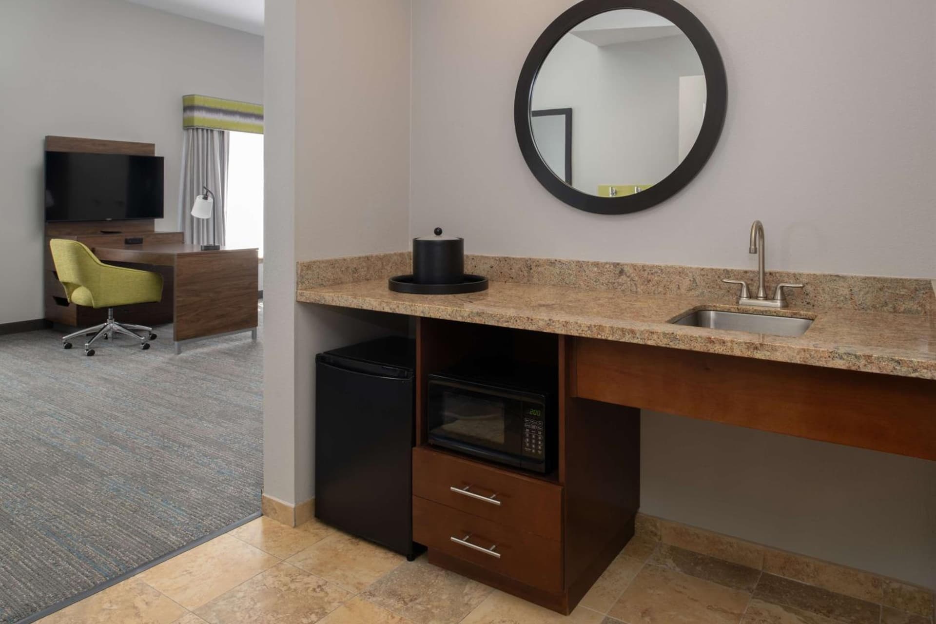 Hampton Inn and Suites Seattle - Airport / 28th Avenue gallery photo in SeaTac, WA — image 12