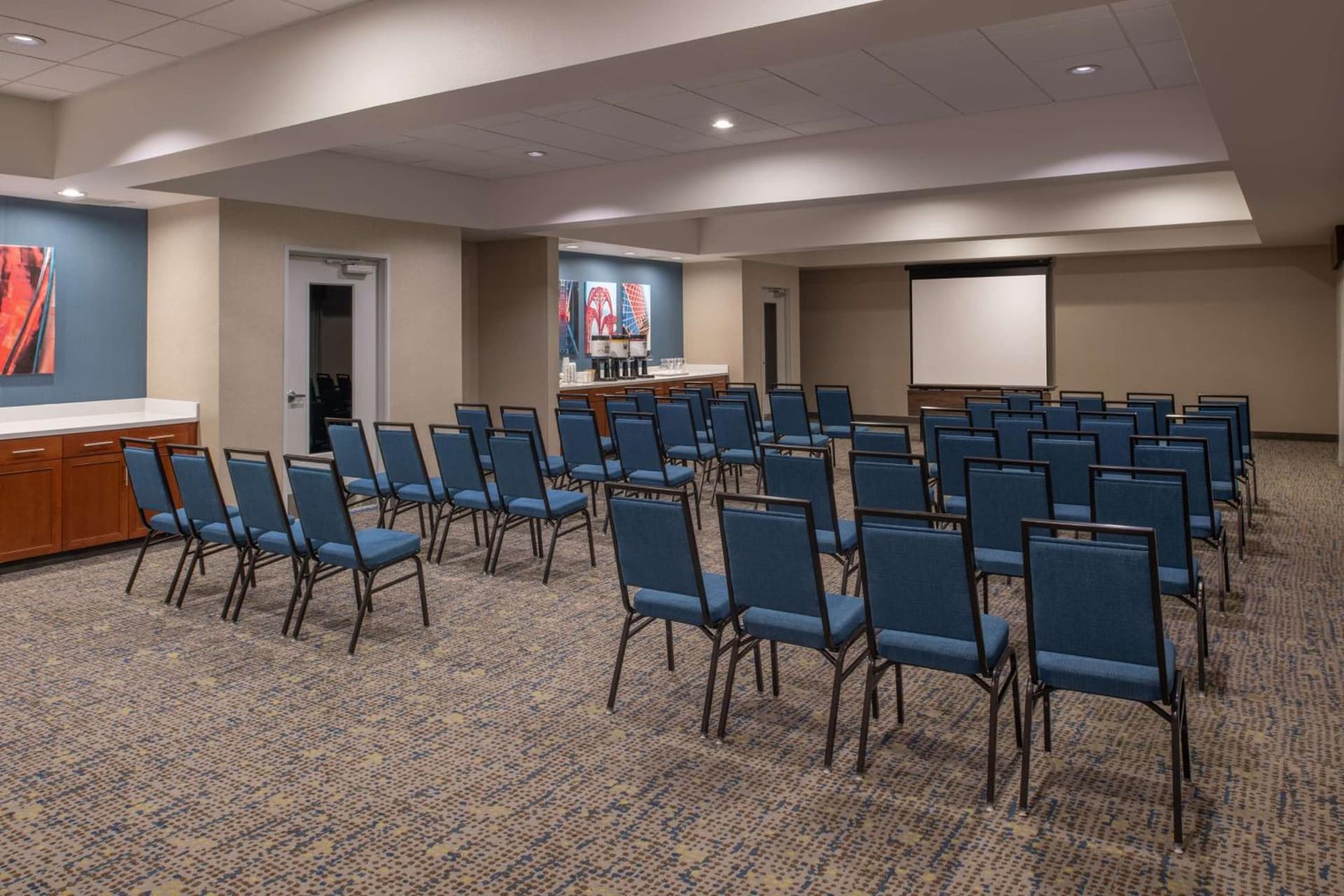 Hampton Inn and Suites Seattle - Airport / 28th Avenue gallery photo in SeaTac, WA — image 26