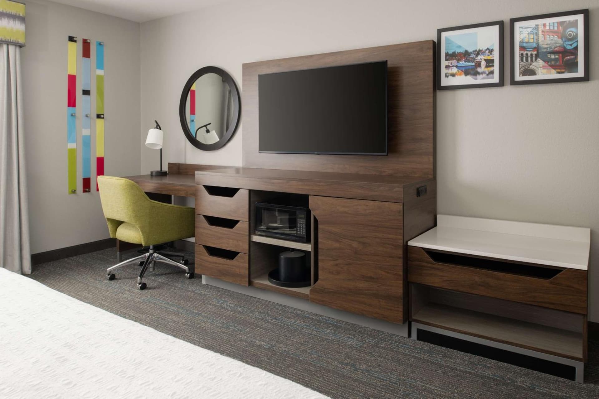 Hampton Inn and Suites Seattle - Airport / 28th Avenue gallery photo in SeaTac, WA — image 11