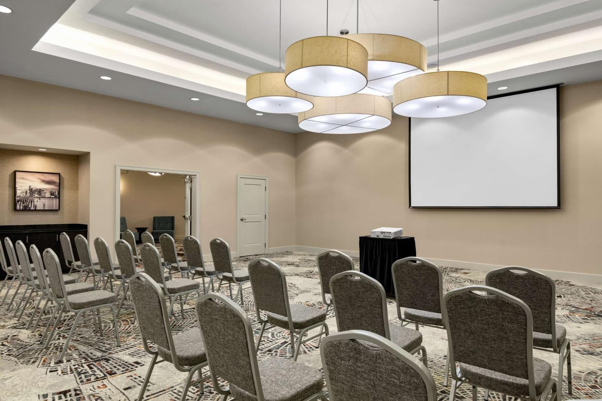 Embassy Suites Newark Airport gallery photo in Elizabeth, NJ — image 37