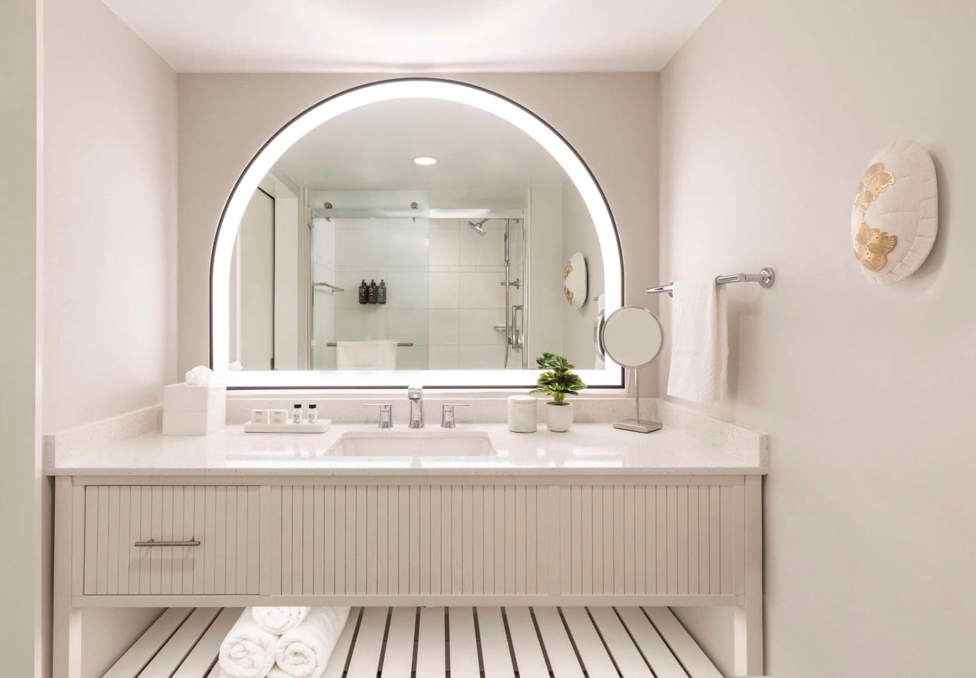 The Singer Oceanfront Resort, Curio Collection by Hilton gallery photo in Riviera Beach, FL — image 51