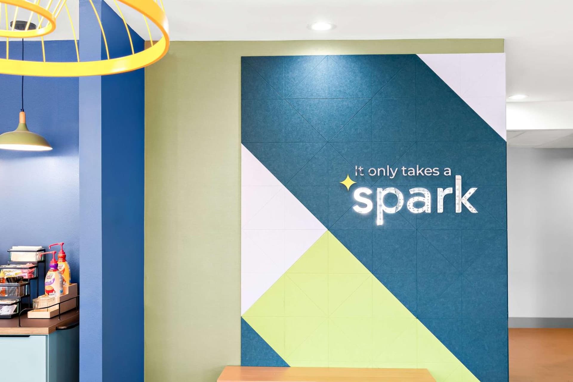 Spark by Hilton Springfield Southwest gallery photo in Springfield, IL — image 27