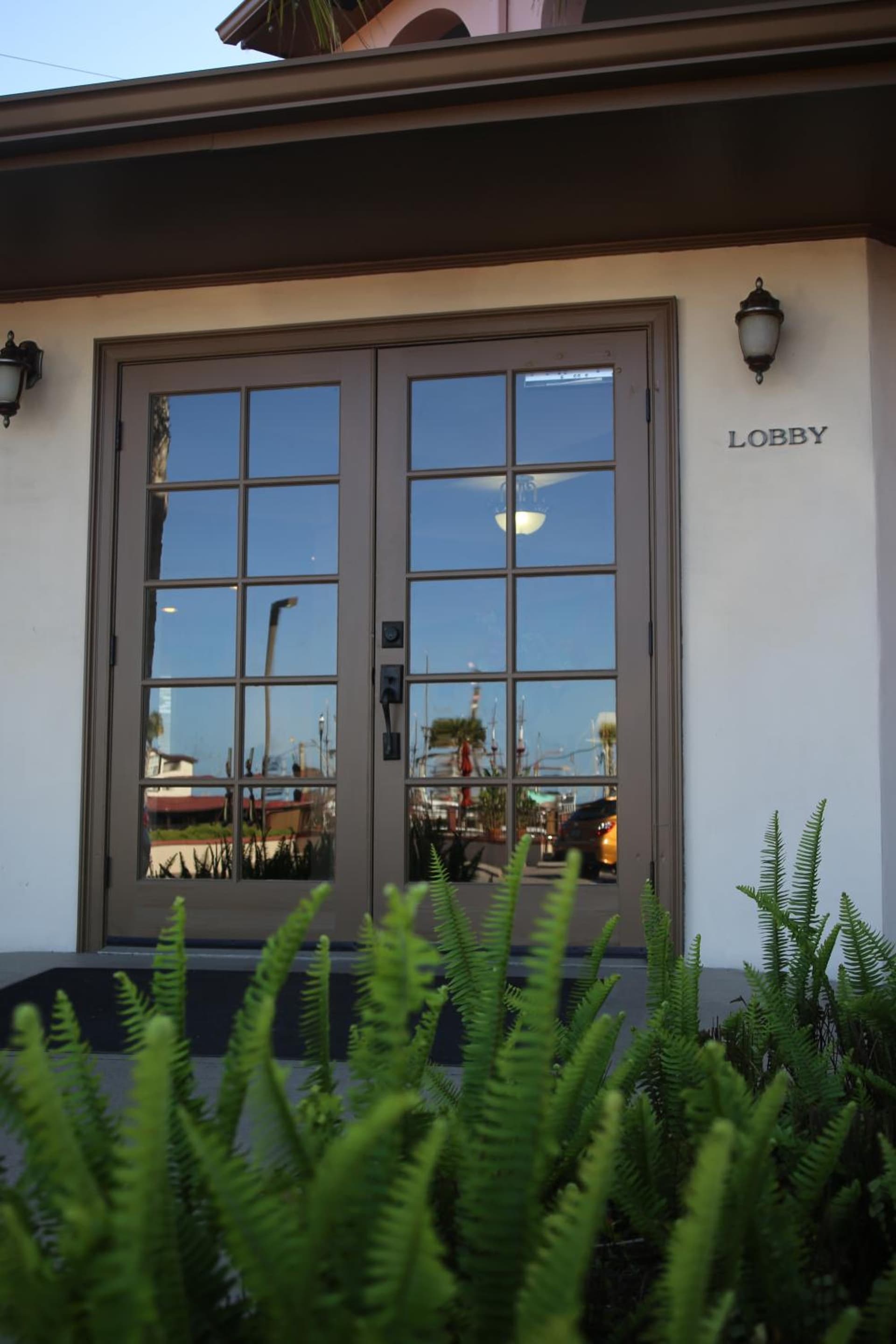 Bayfront Inn interior in St. Augustine, FL — gallery photo 2