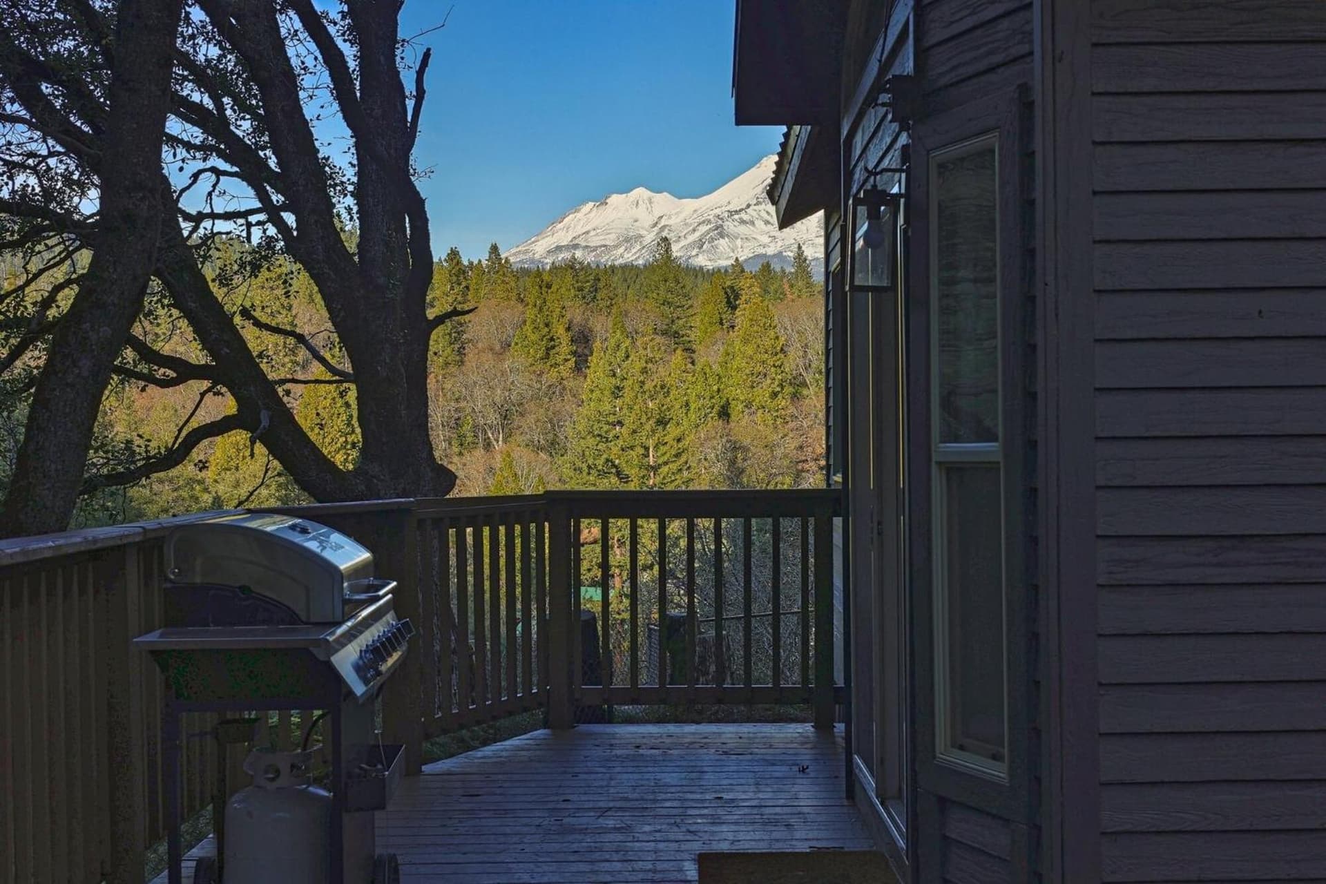 Cave Springs Resort property views in Dunsmuir, CA — gallery photo 3