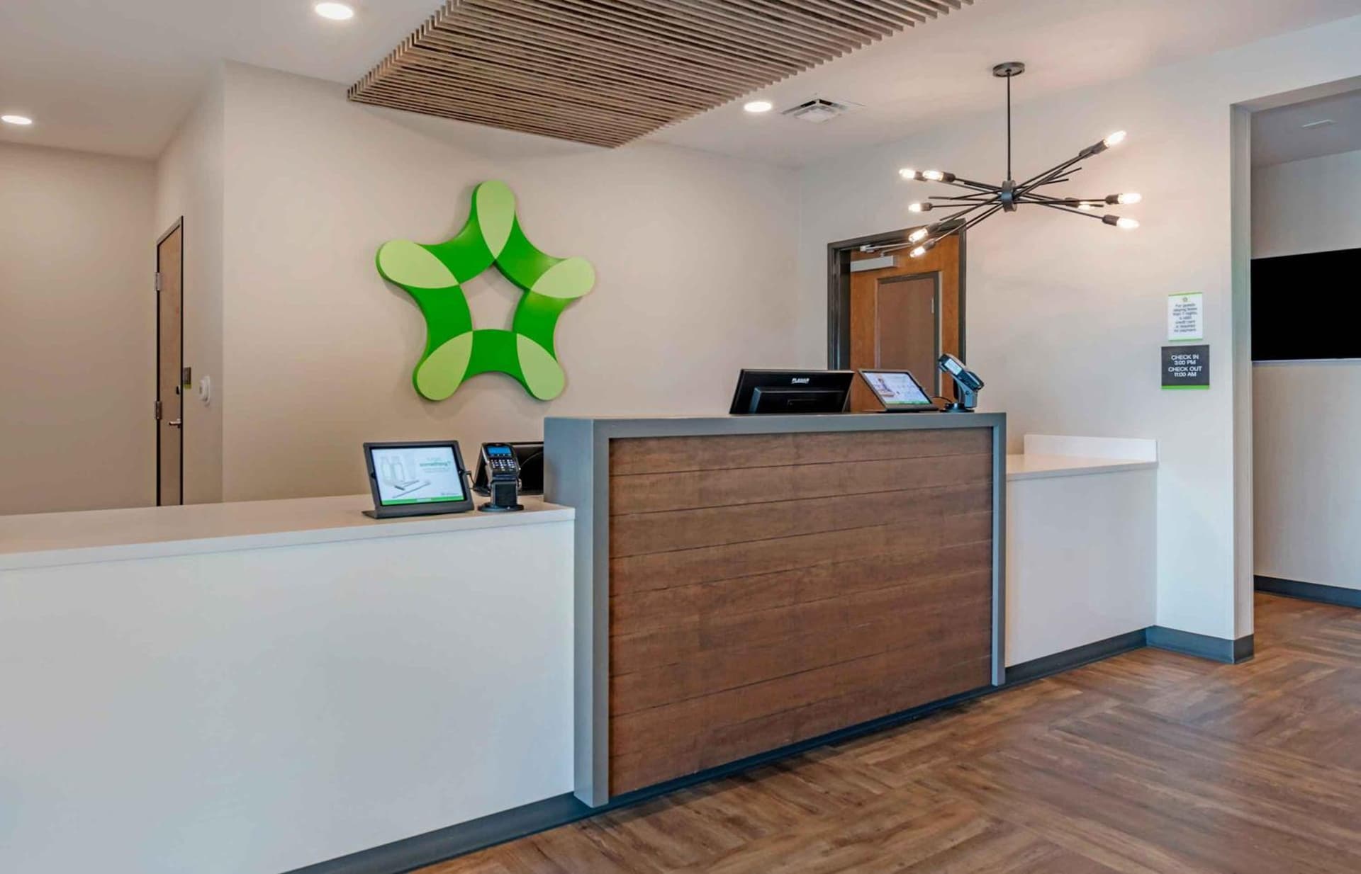 Extended Stay America Premier Suites - Pensacola - NAS Corry Station gallery photo in Pensacola, FL — image 10
