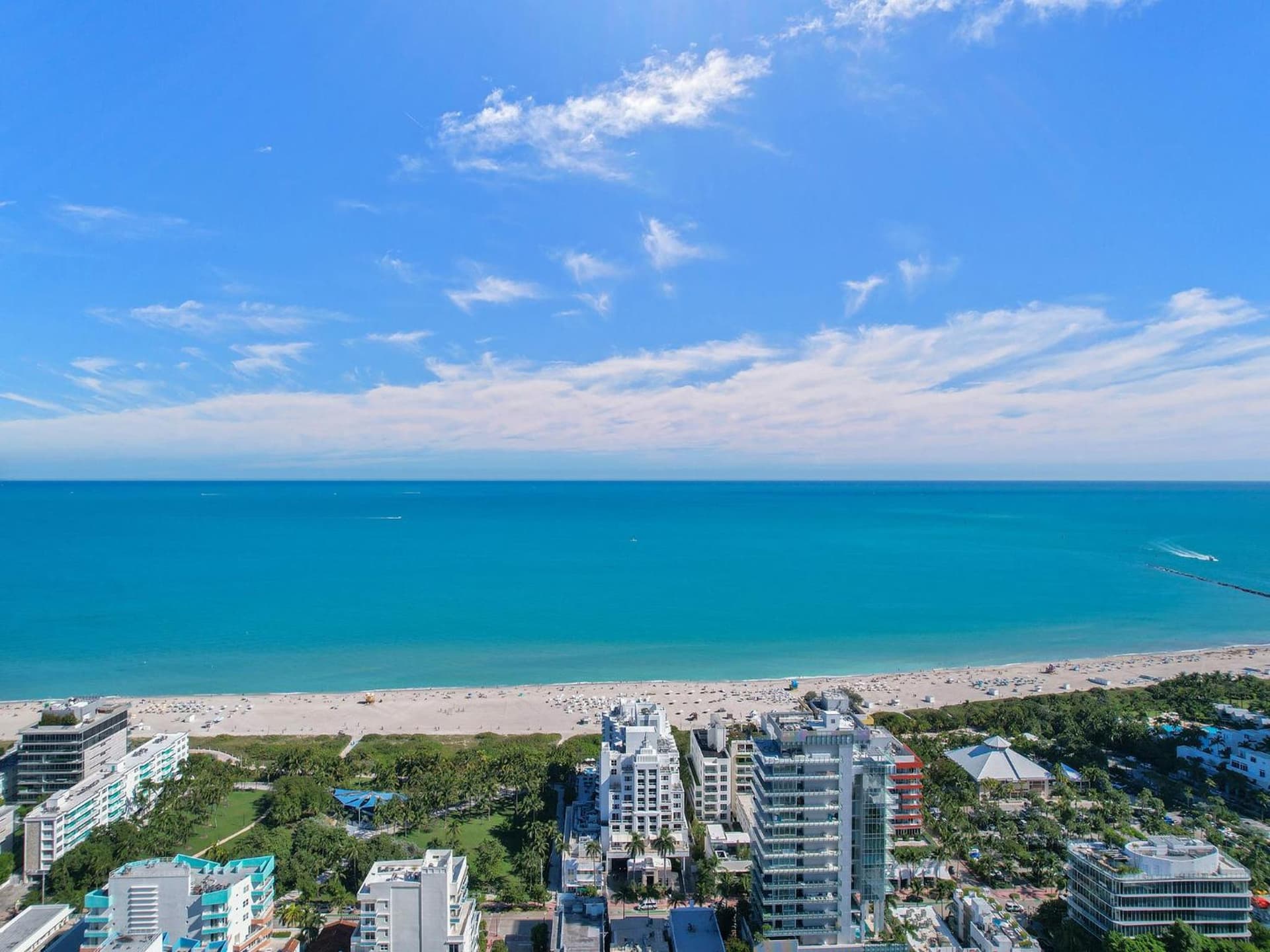 South Beach Haven- 1 Bedroom 2 Beds 1 Bathroom Apartment featured exterior or lobby in Miami Beach, FL — similar hotel