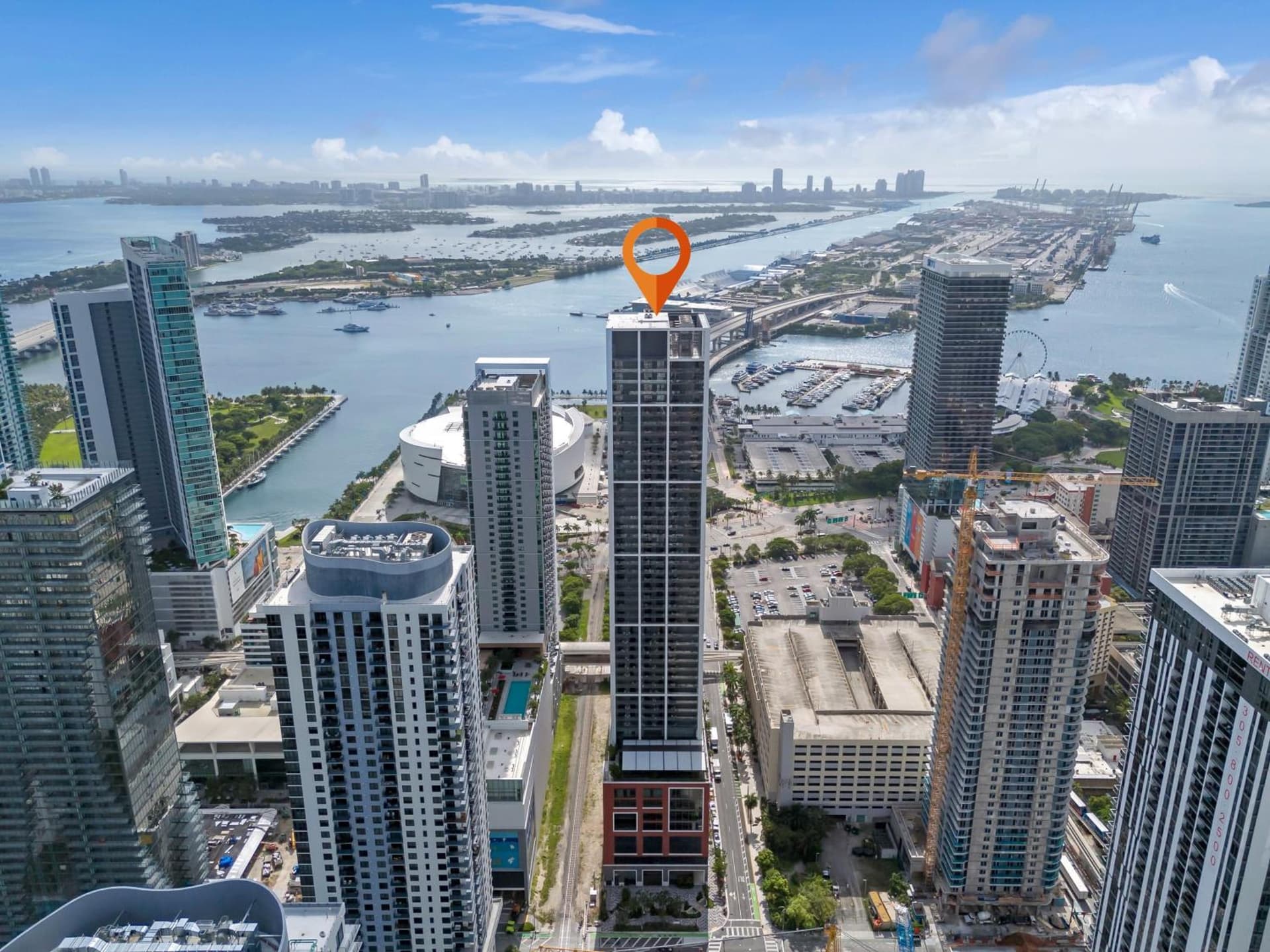 Gale Miami Junior double suite with balcony featured exterior or lobby in Miami, FL — similar hotel