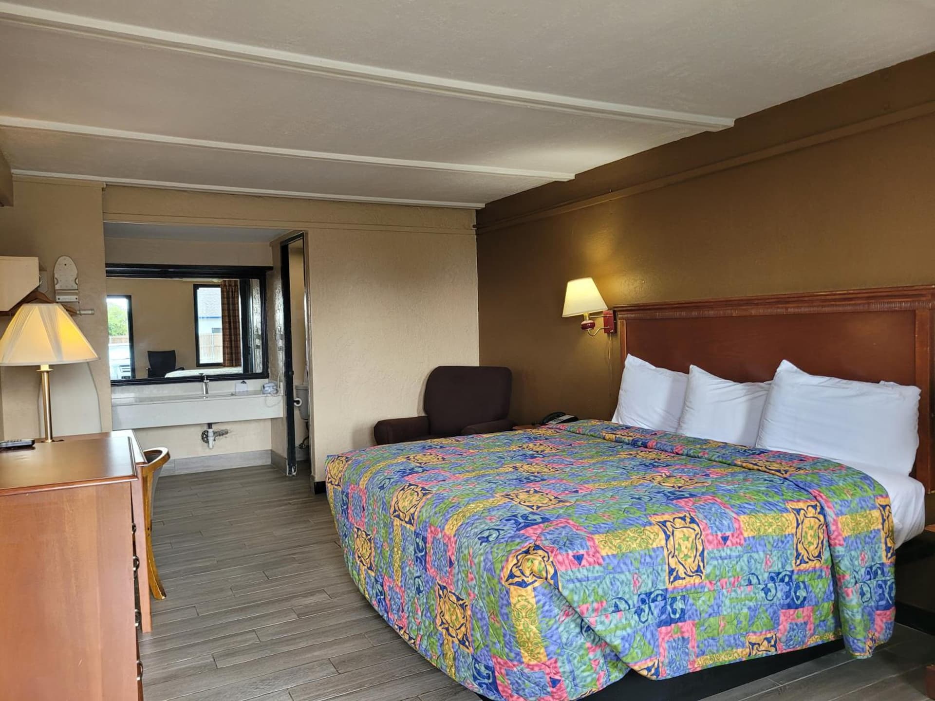 Stay Express Inn Athens interior in Athens, TX — gallery photo 2