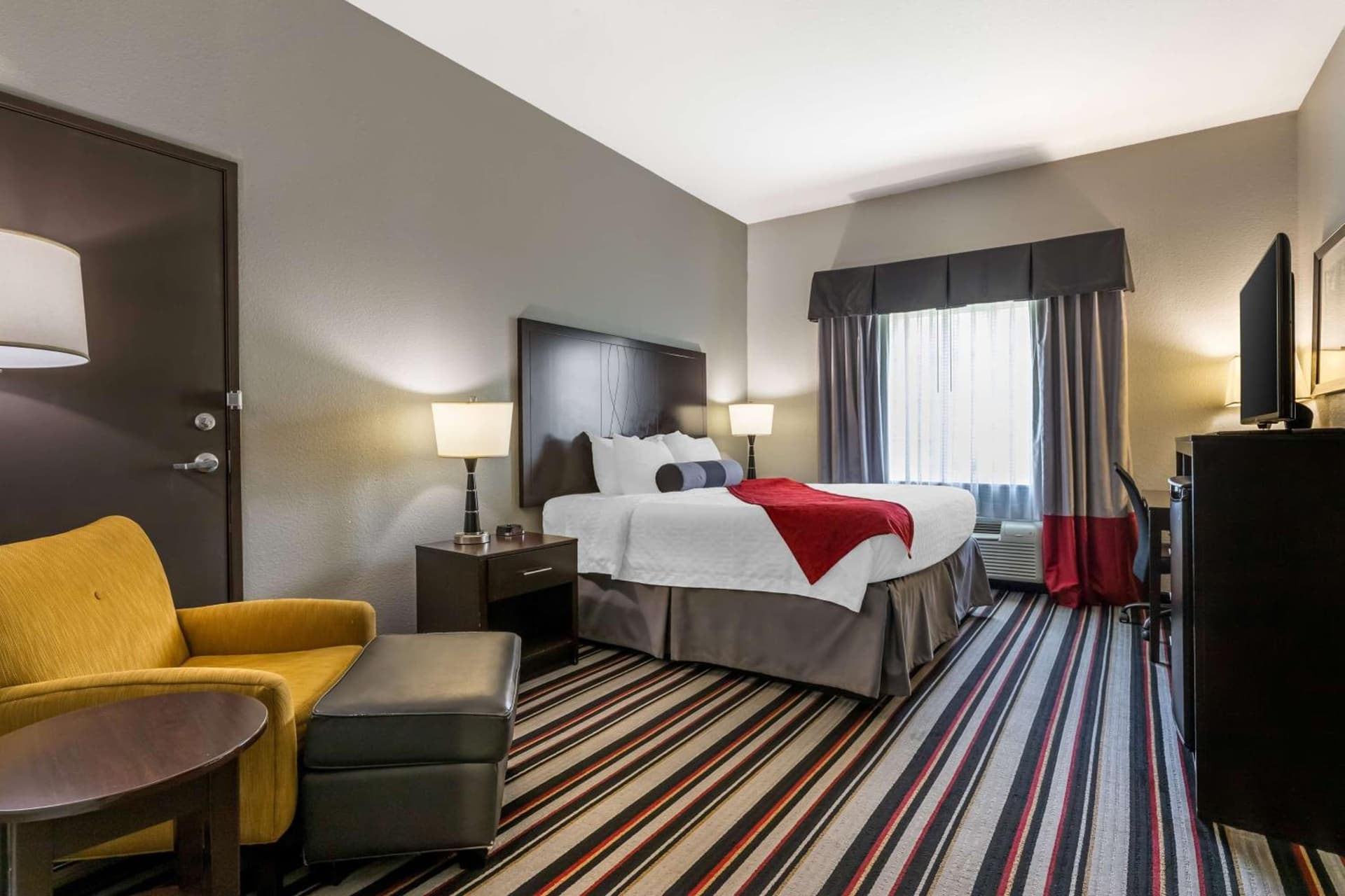 Best Western Plus Coweta's 1st Hotel property views in Coweta, OK — gallery photo 3