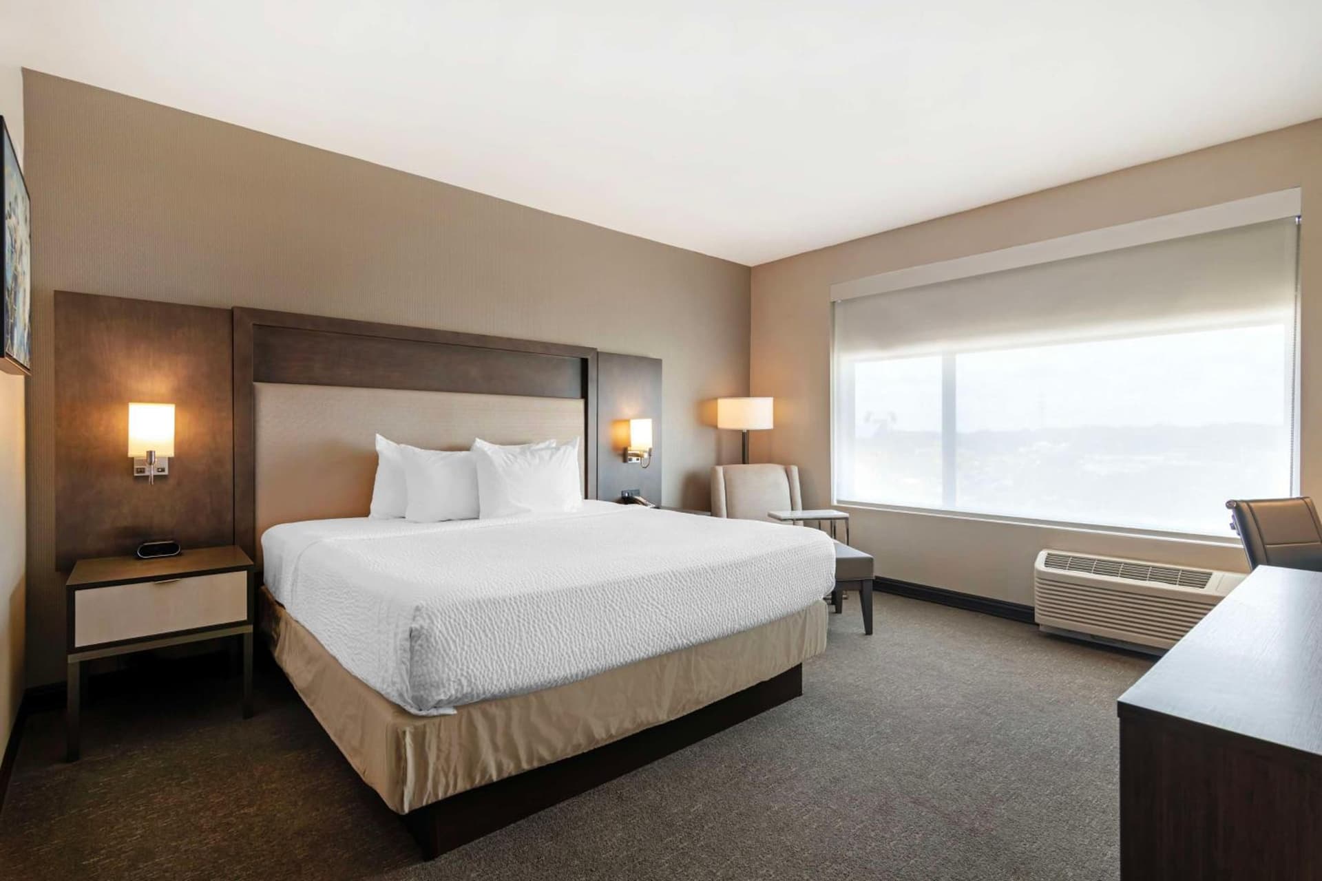 Best Western Plus Executive Residency Rigby's Water World Hotel interior in Warner Robins, GA — gallery photo 2
